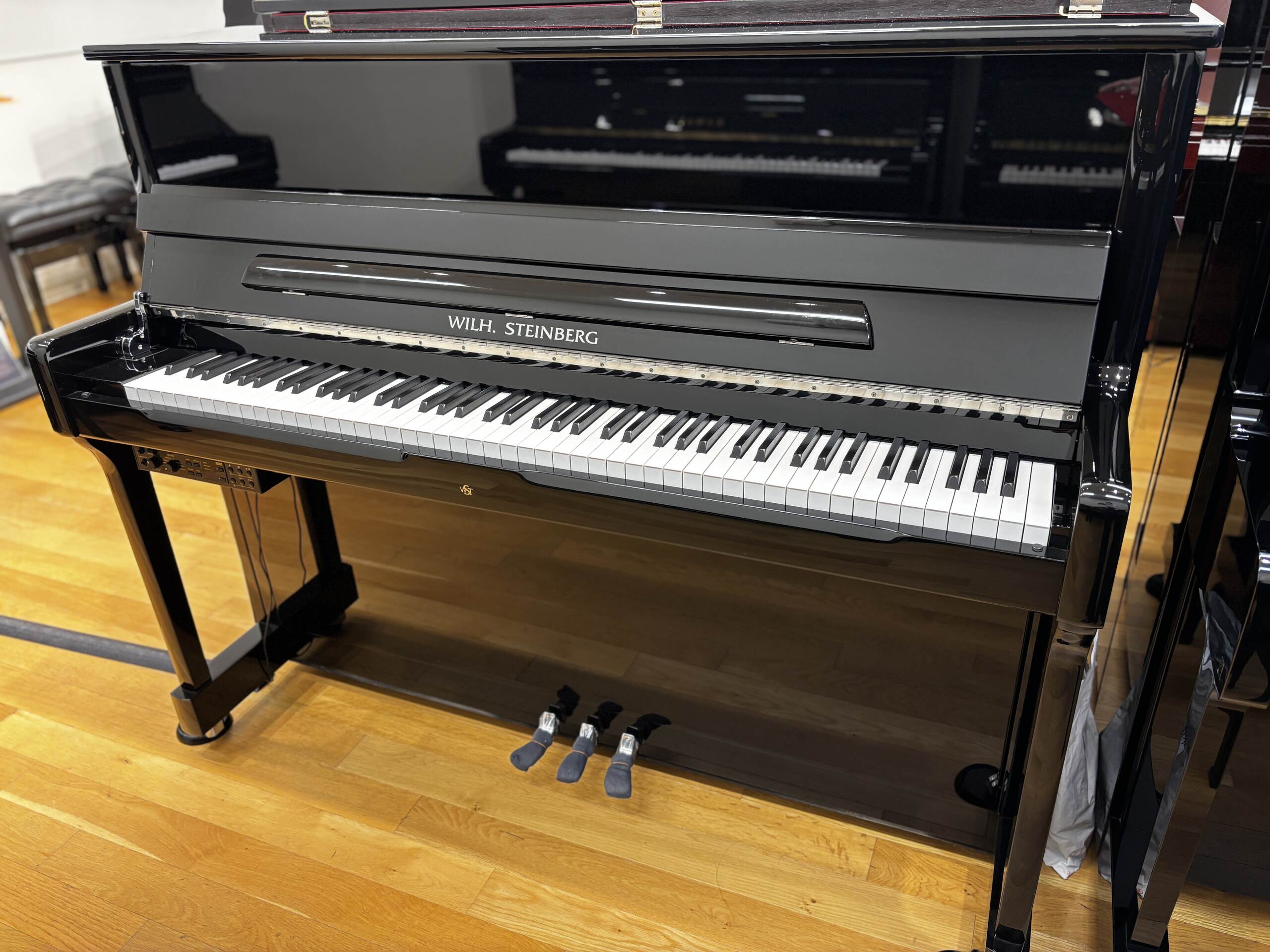 中古アップライトピアノAT-18DC 2020年製 消音ユニットKHP-2500S付