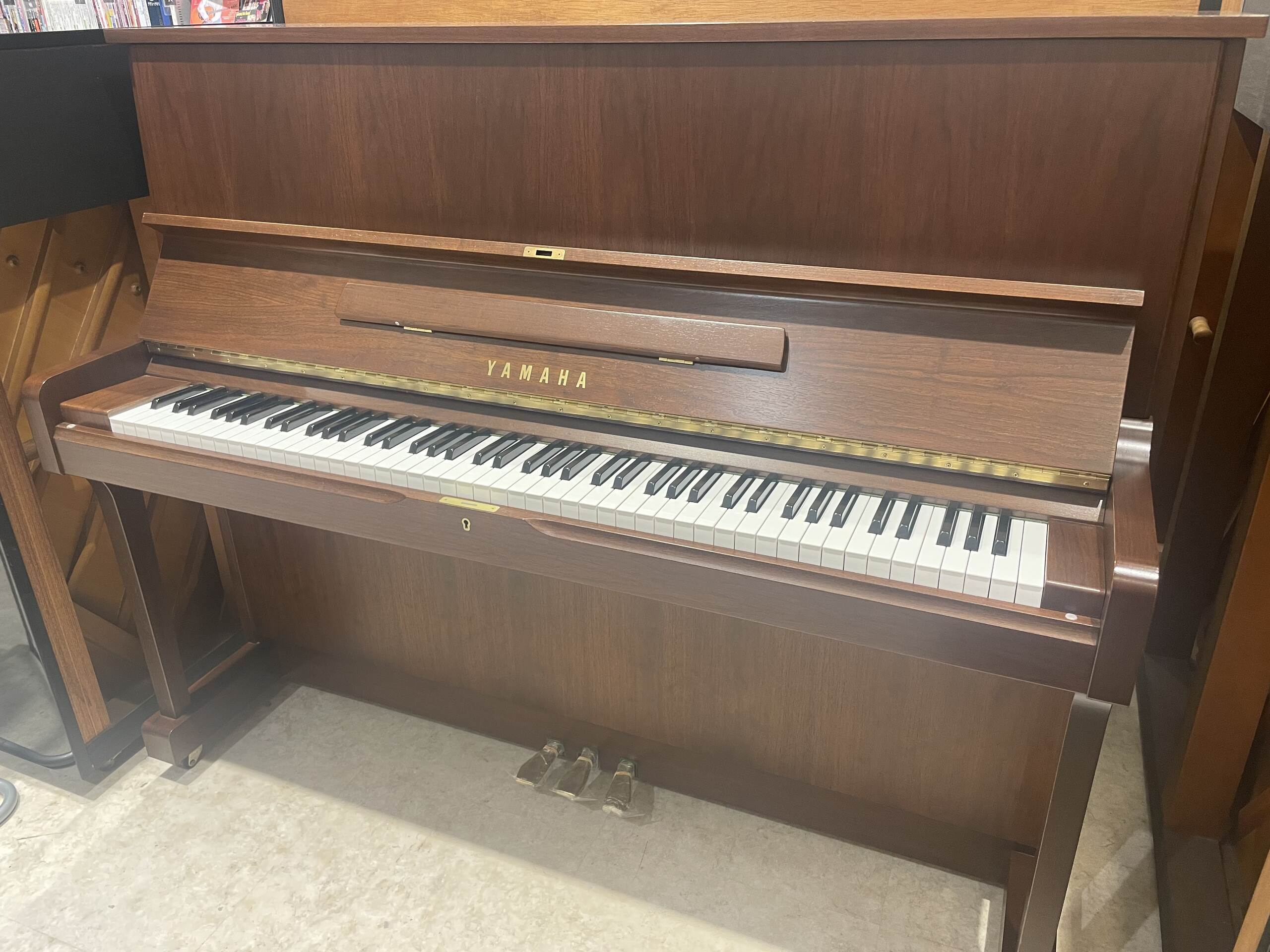 中古アップライトピアノW120BW　WN