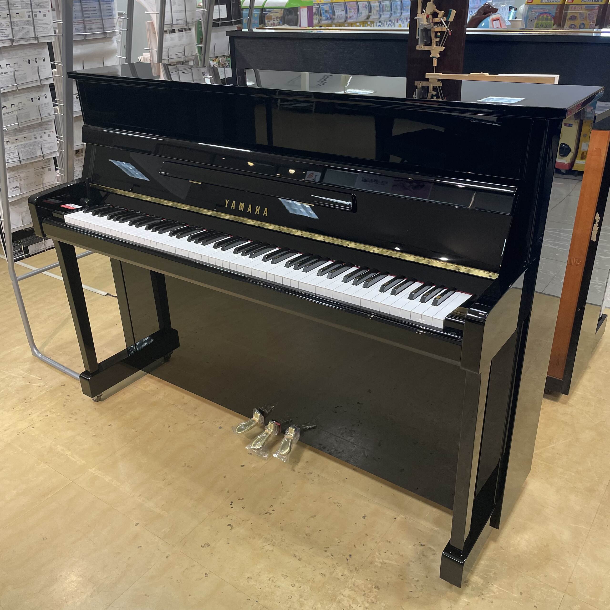 中古アップライトピアノYAMAHA　b113