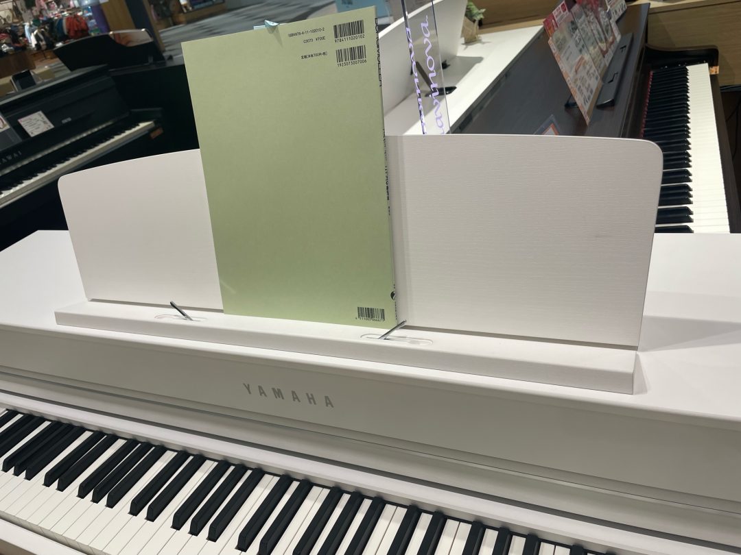 こちらにも留め具がついていて便利。