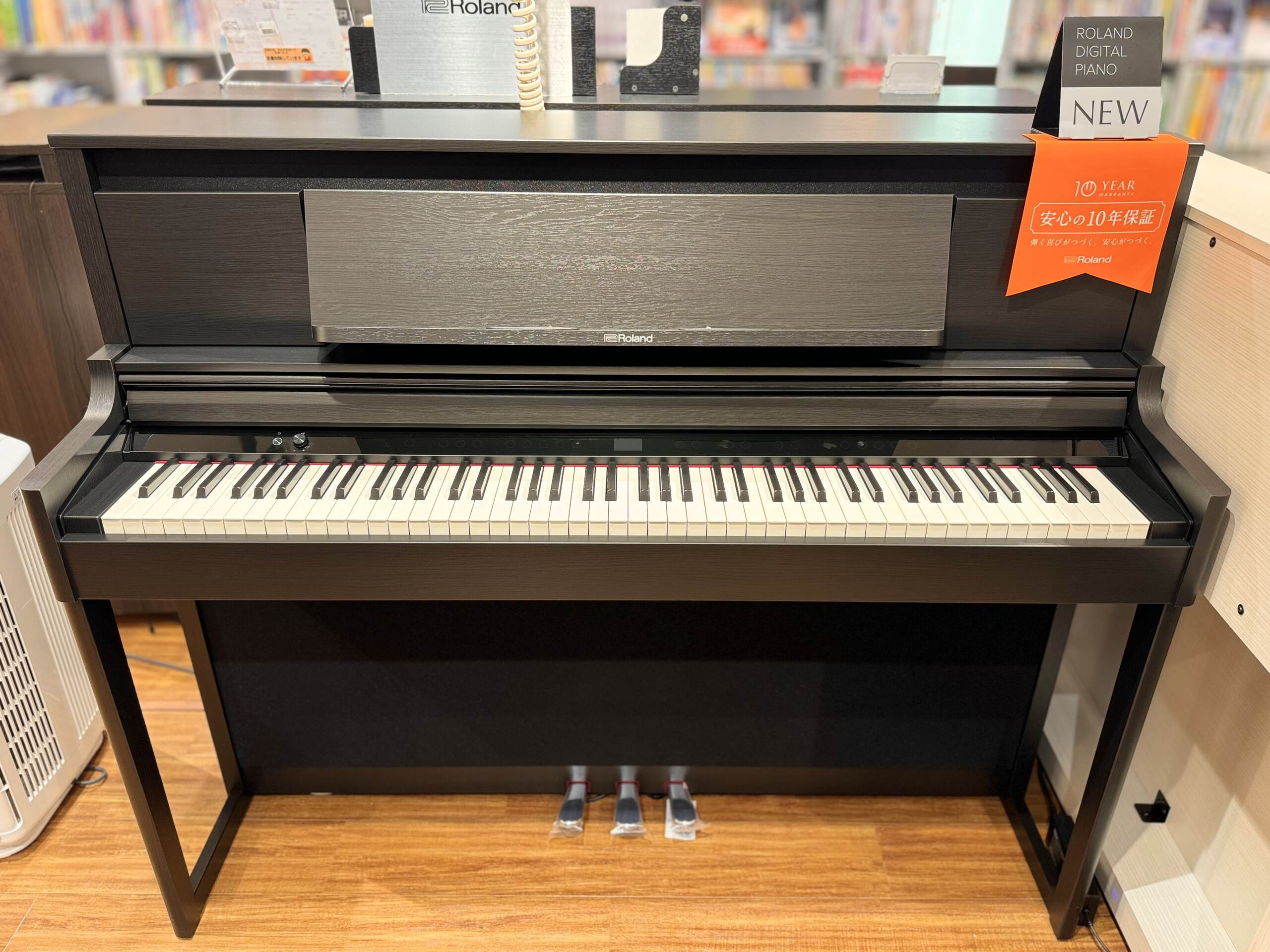 Roland／LX6GP
木製鍵盤・5スピーカー・モデリング音源
￥326,700