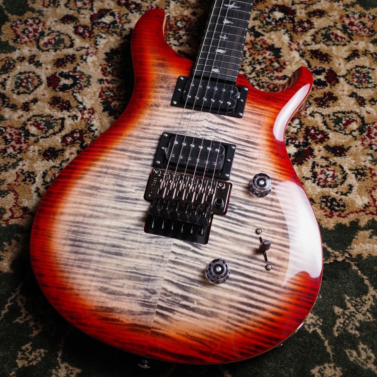 新品Paul Reed Smith(PRS) SE CUSTOM 24 FLOYD エレキギター／Charcoal Cherry Burst