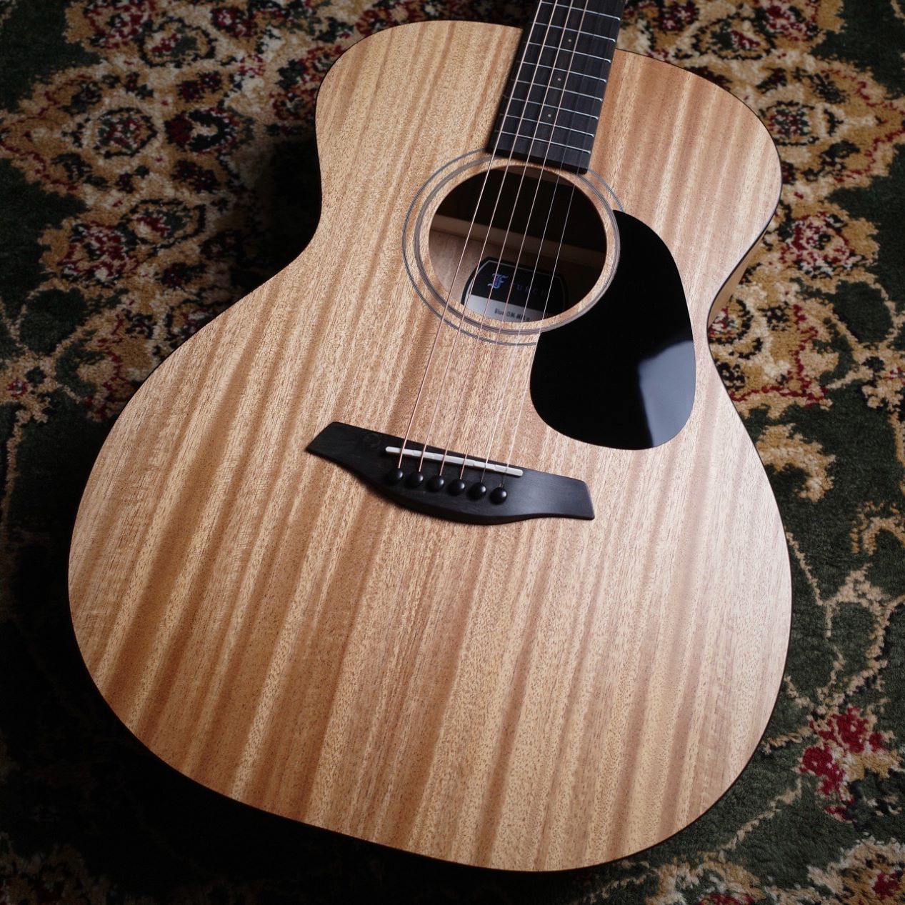 新品Furch Blue OM-MM a 【All mahogany】生産完了品
