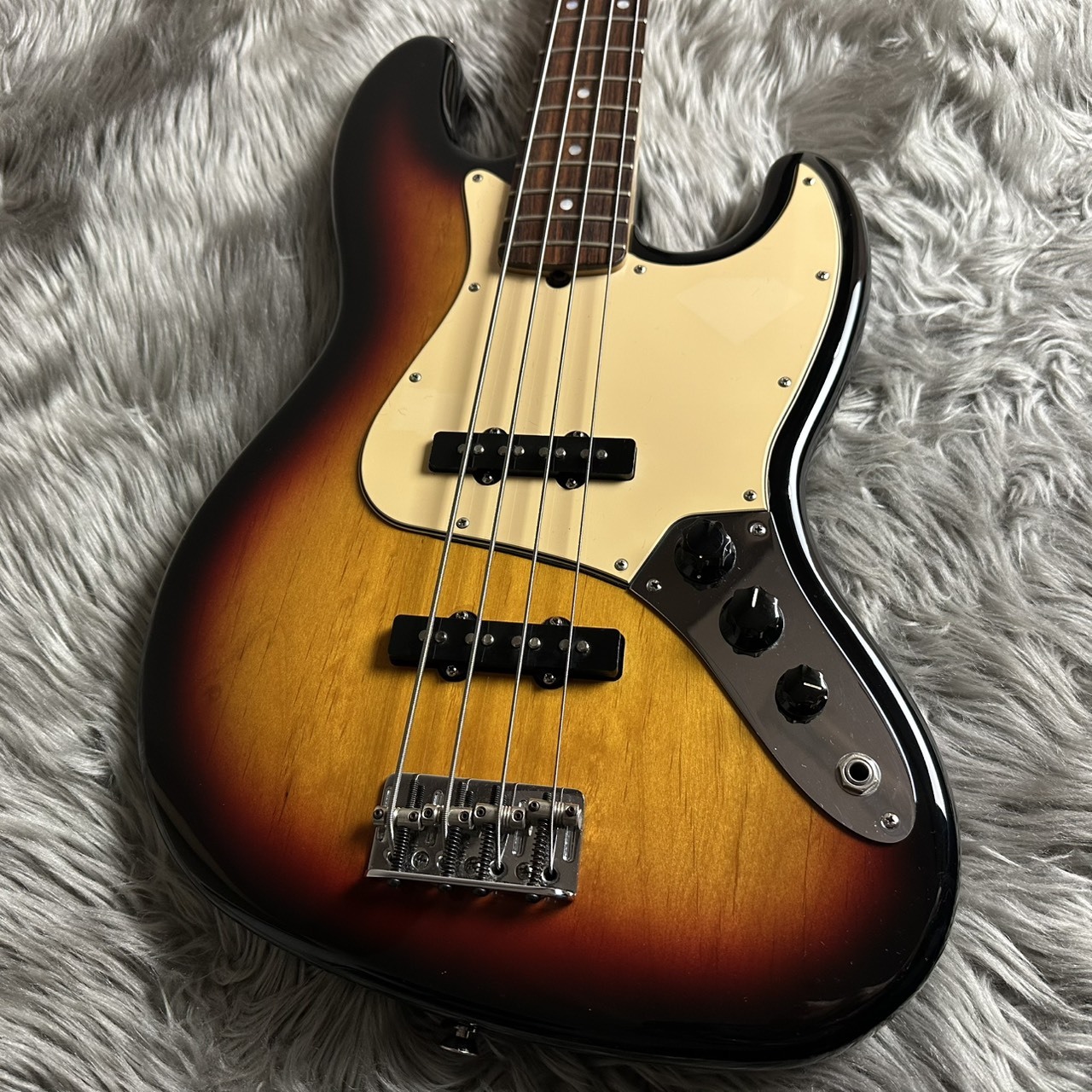 Fender 60th Anniversary American Jazz Bass / 3CS【現物画像】

¥165,000 