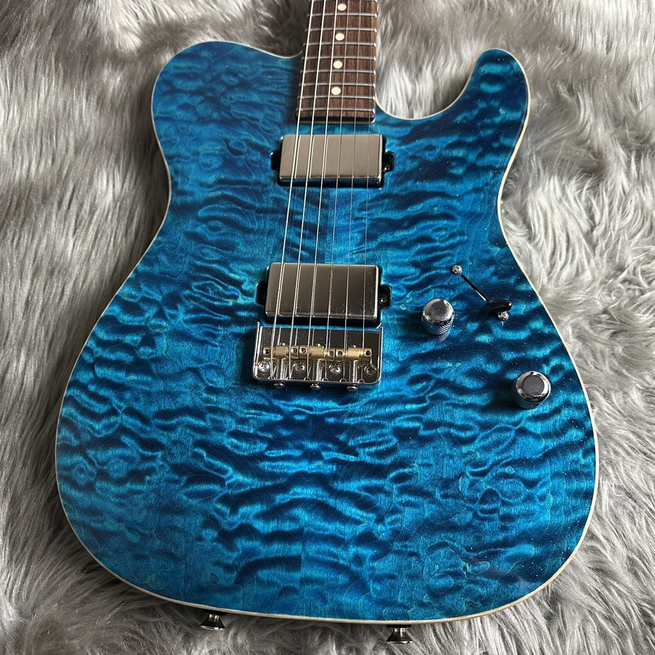 【新品】
TOM ANDERSON Top T Quilted Maple Bora Bora Blue with Binding Custom Order【極上キルトトップ】【現物画像】

￥1,284,800 