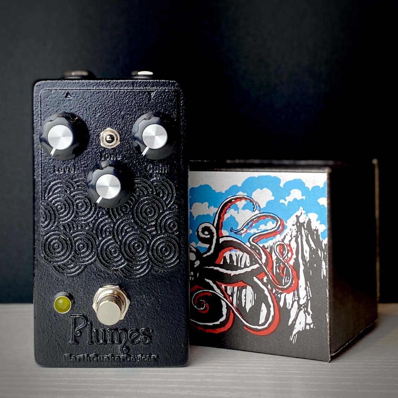 EarthQuaker Devices ナンブテッキPlumes

¥ 49,500 