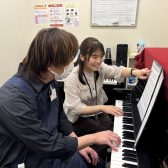 【音楽教室体験レポート】大人向けピアノ教室 スタッフが体験レッスン受けてみた!「島田先生編」