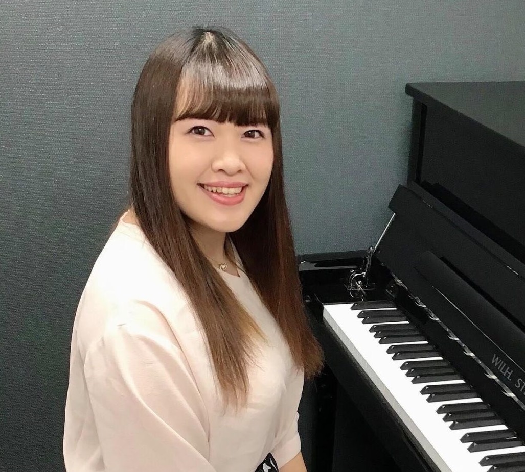 ピアノインストラクター 矢野（やの）

演奏者として長く楽器に関わっているノウハウを活かしお客様にとって最適な一台をお選びするお手伝いをさせていただきます！
ぜひお気軽にお声掛けくださいませ♪