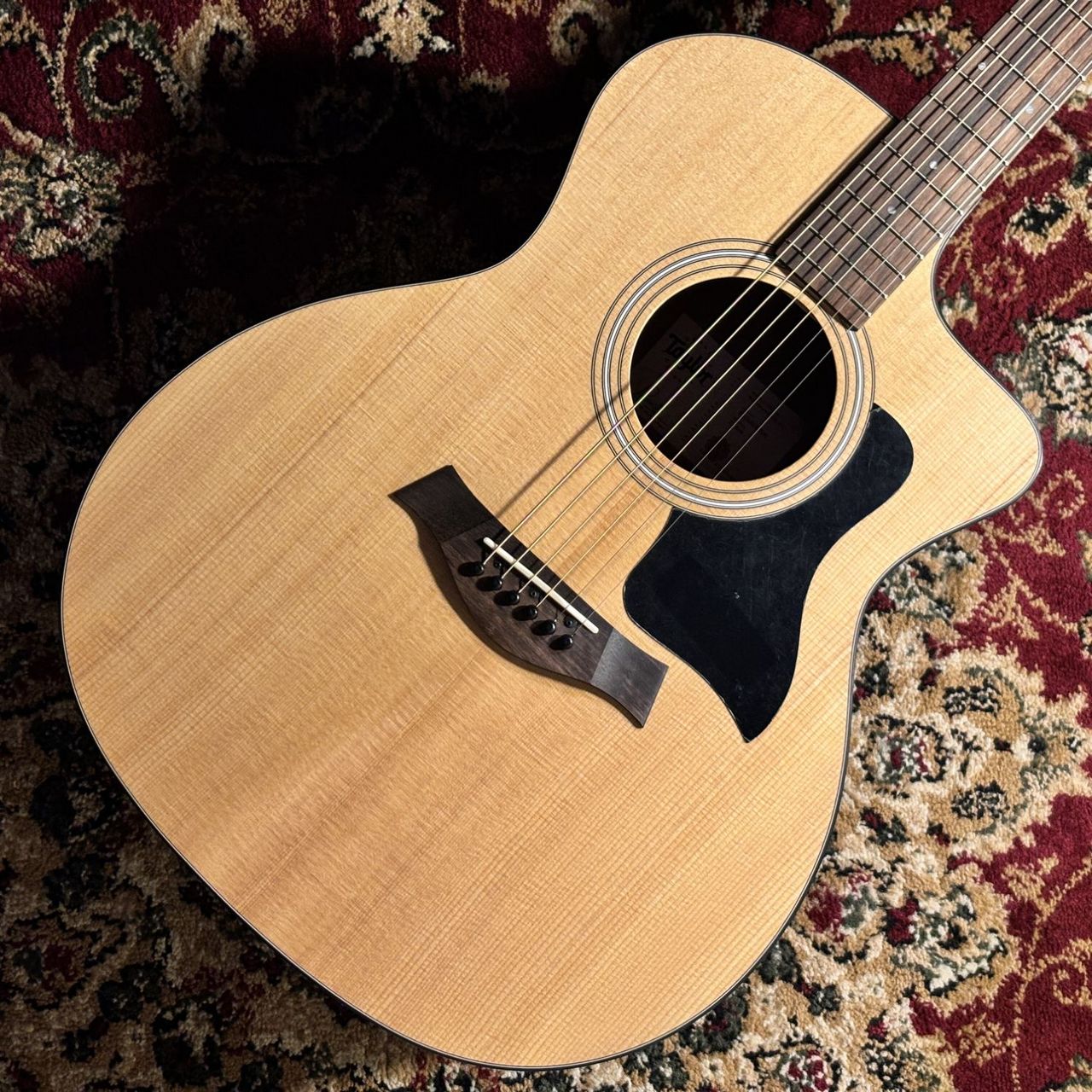 Taylor114ce ※画像はサンプルです。