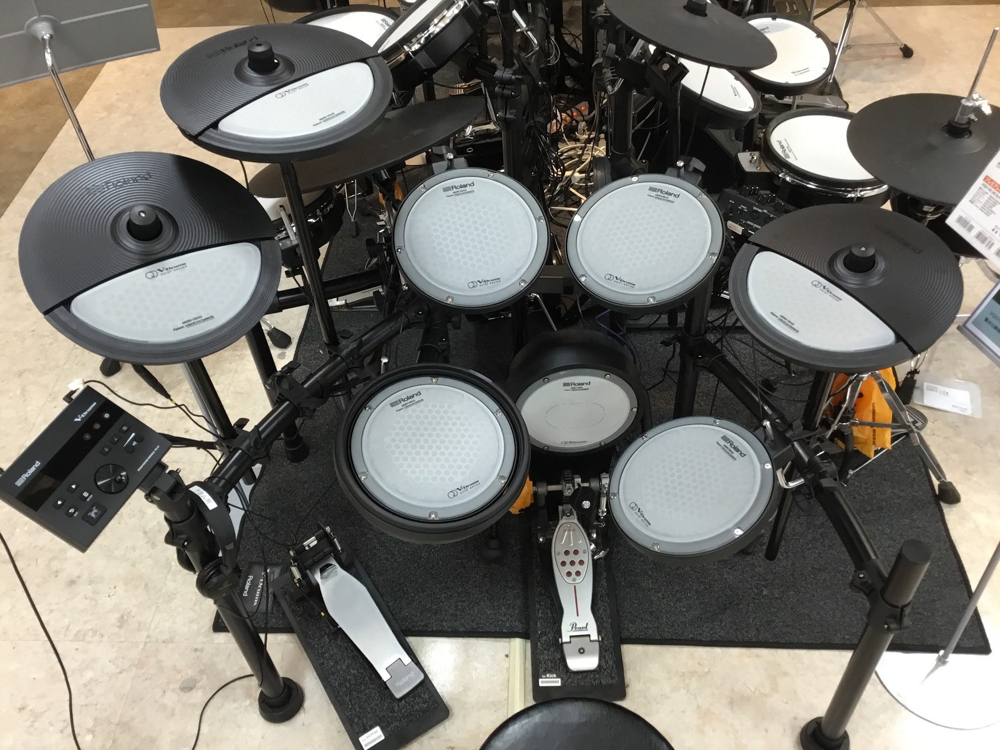 RolandVQD106