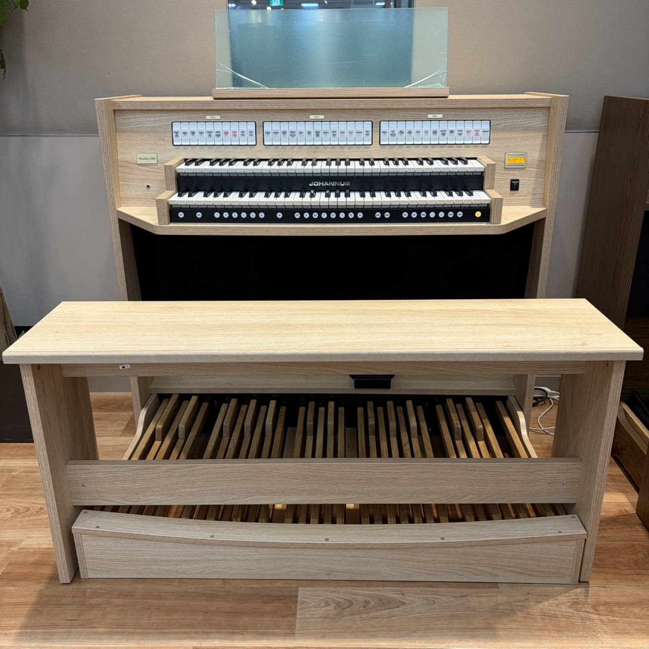 JOHANNUSStudio260