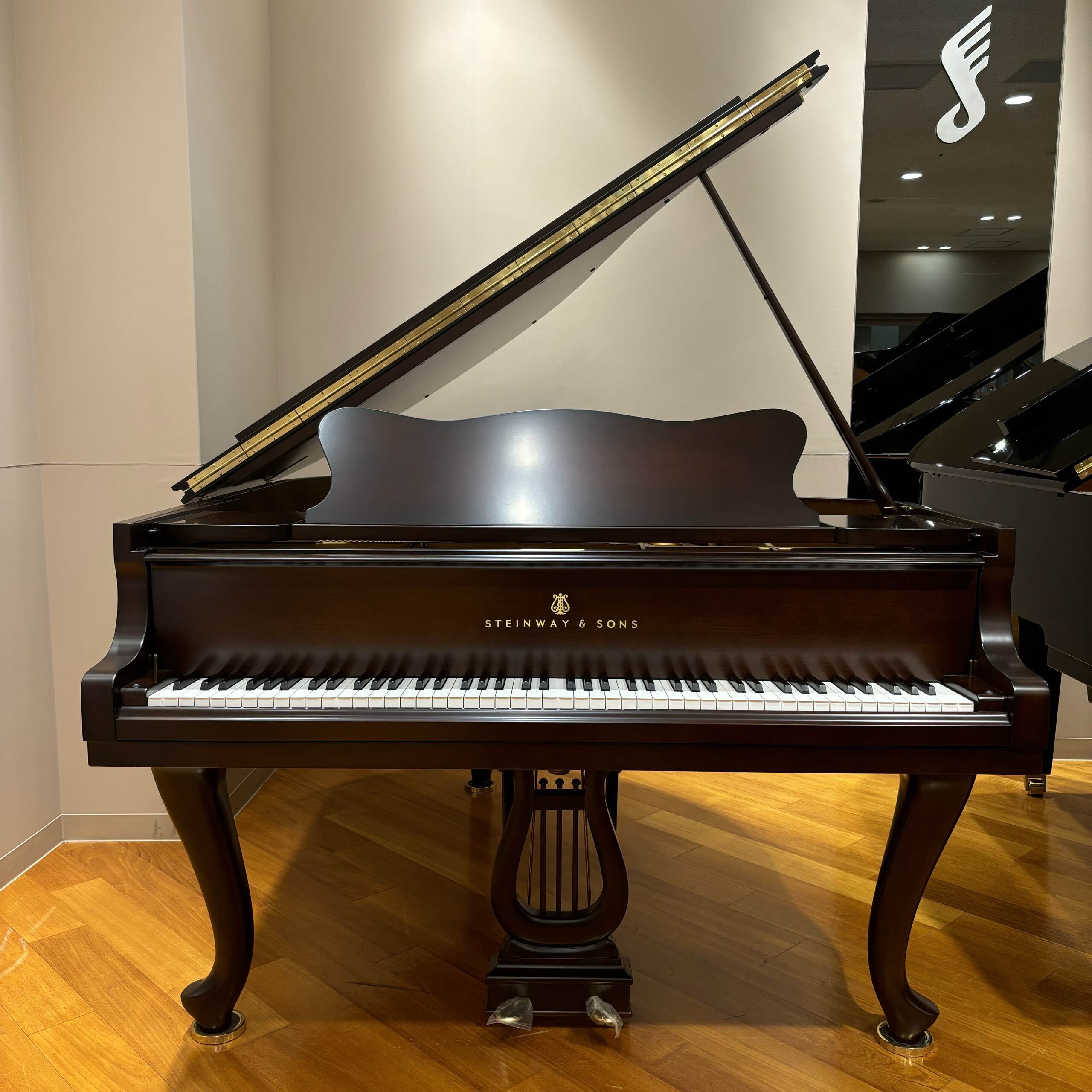 STEINWAY&SONS【中古】O型