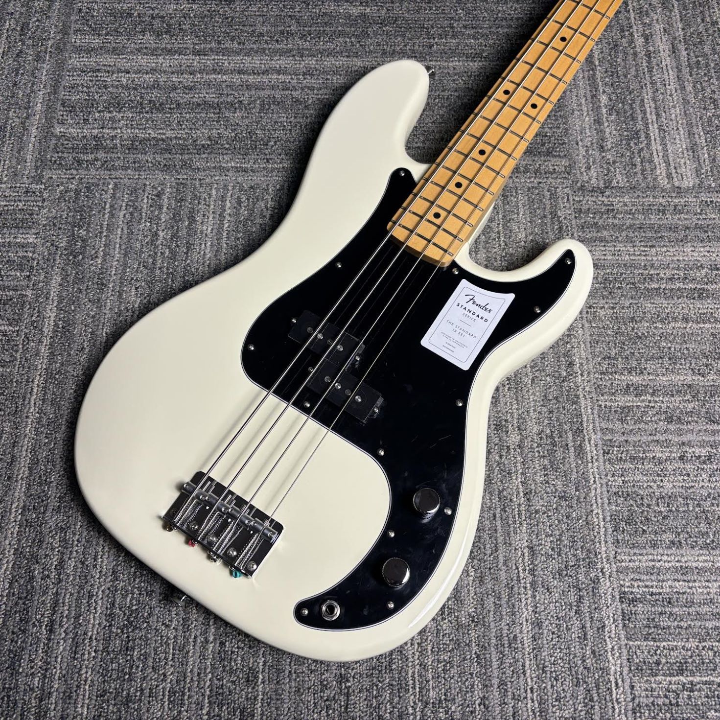 FenderStandard Precision Bass Olympic White