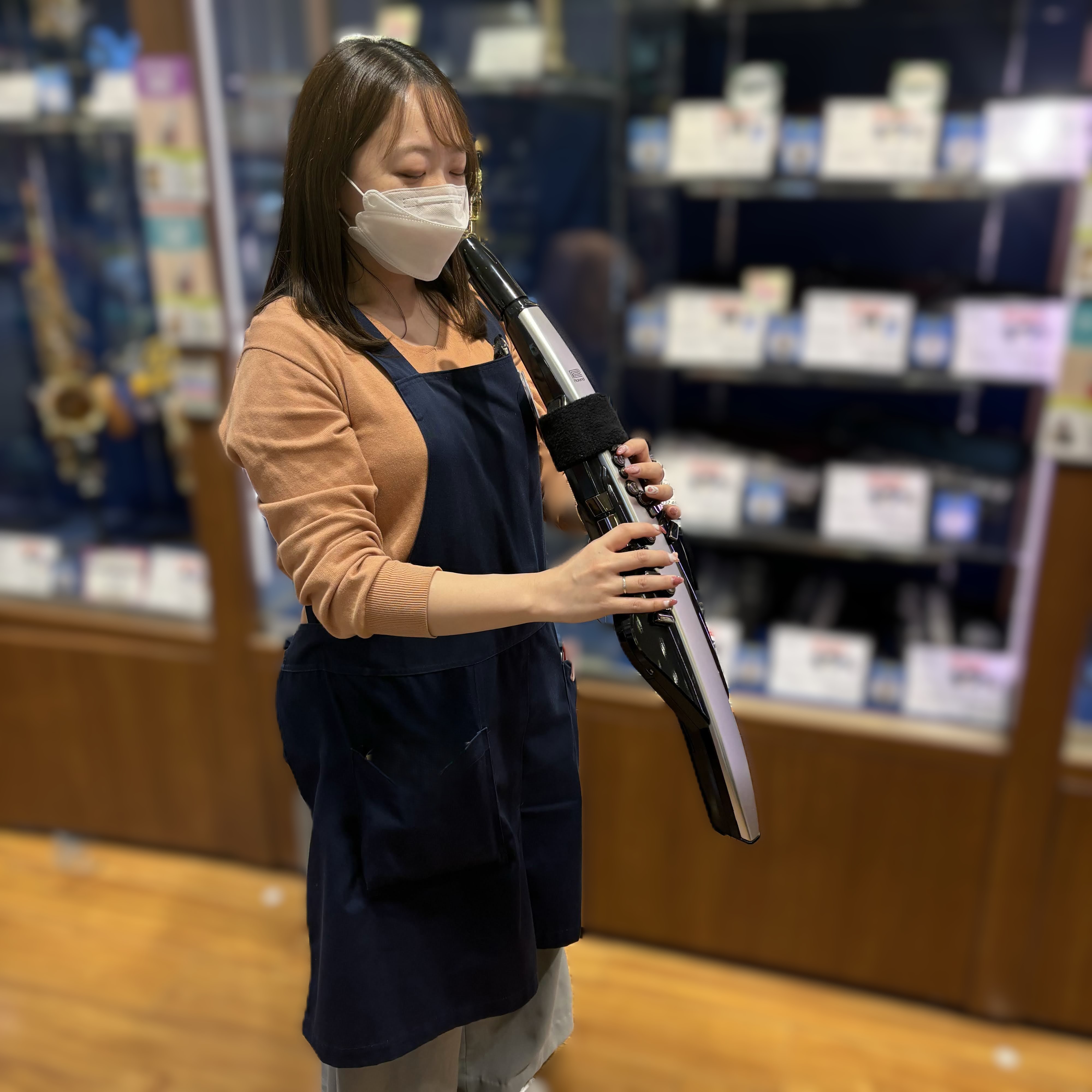 持っている型番：AE-30
さすがのプロフェッショナル向けのモデルでかっこいい！
充実したスペックでシンセサイザーとしても大活躍！
