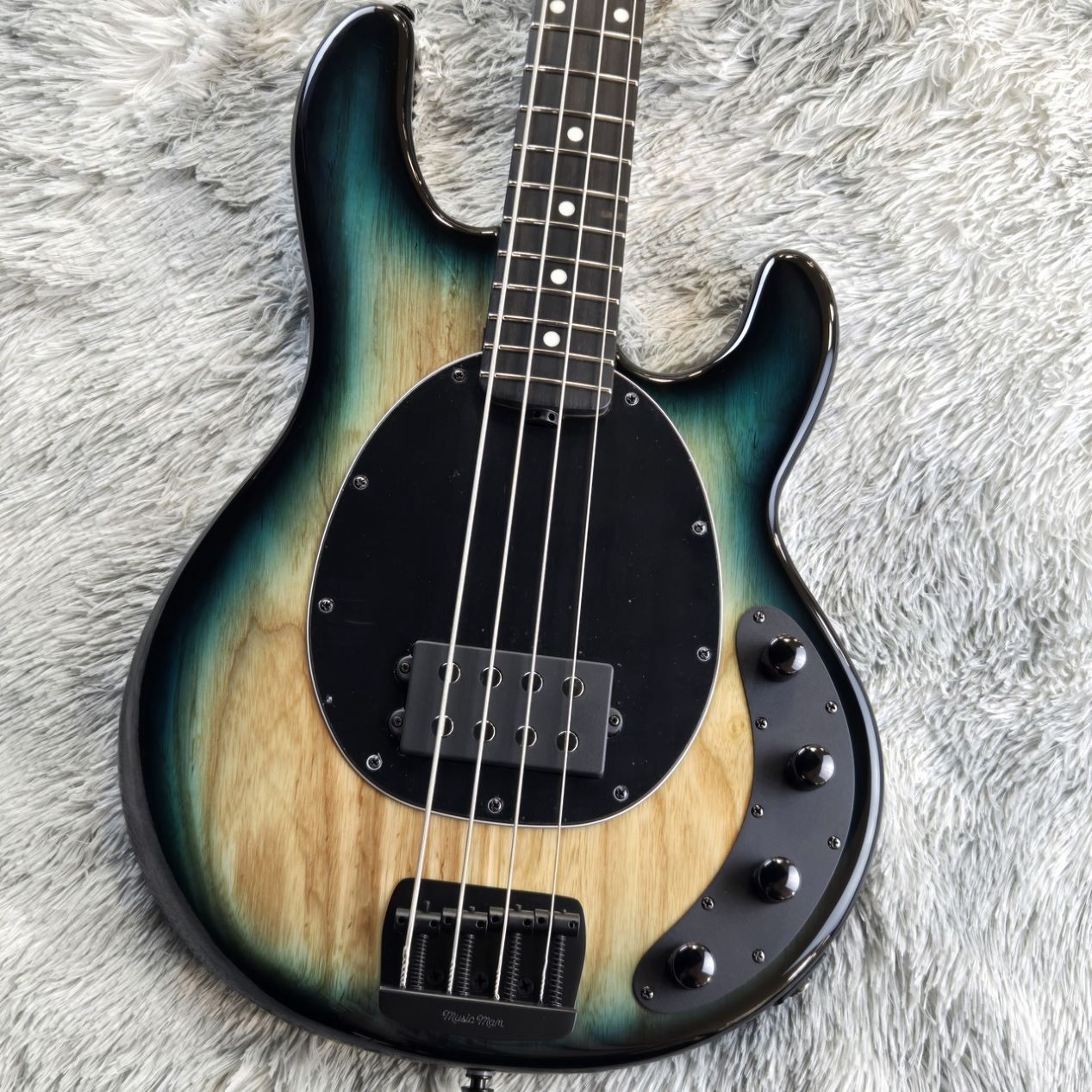 MUSICMANStingray Special - Mean Blue Burst
