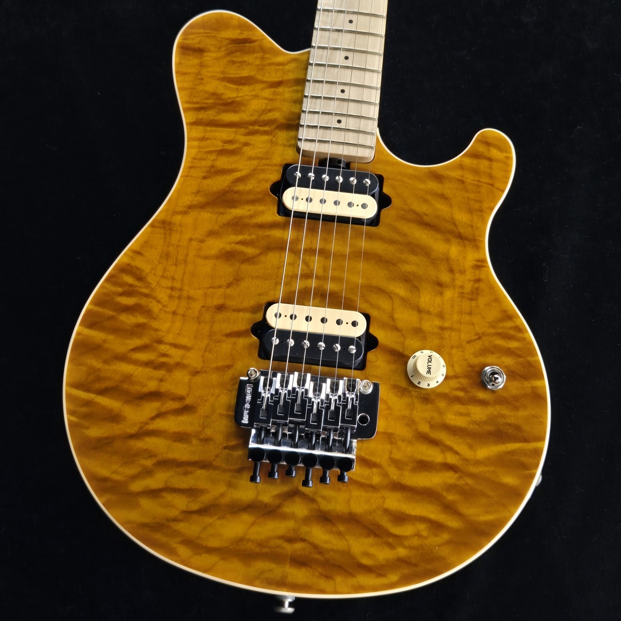 MUSICMANKID Limited AXIS - Trans Gold