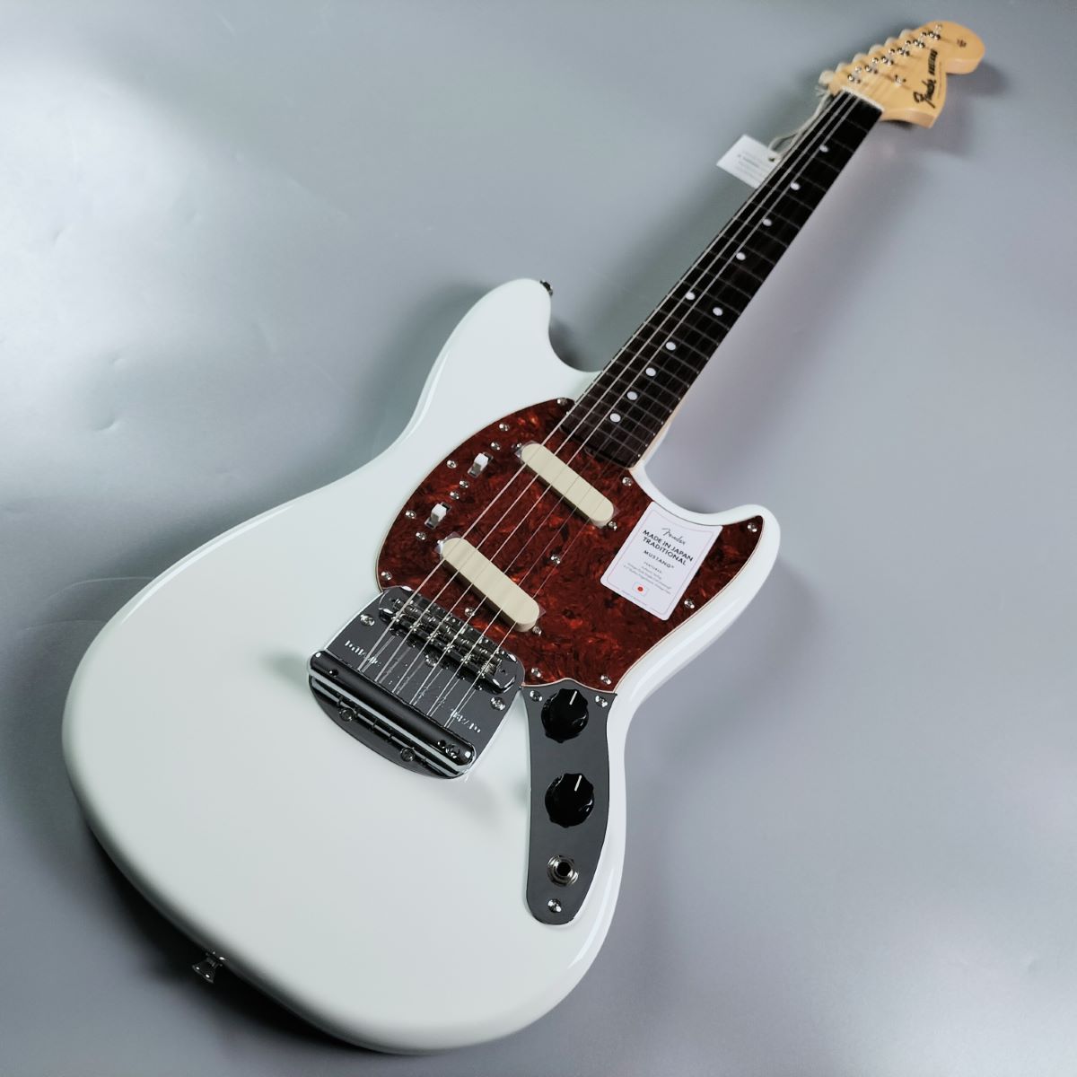 FenderMade in Japan Traditional 60s Mustang Rosewood Fingerboard Olympic White