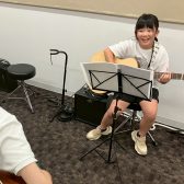 【音楽教室】日曜日は「レッツギター」ギター教室！