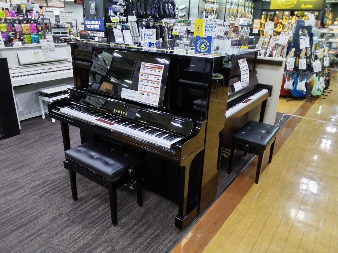 【アップライトピアノ展示ラインナップ】
新品・中古どちらも展示しております。