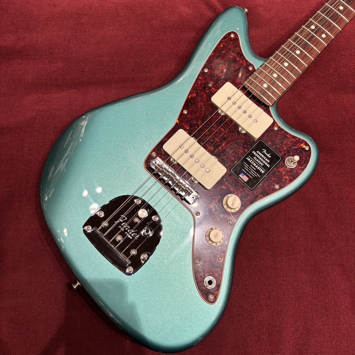 Fender　AM PRO CLSC JZMSTRRW
