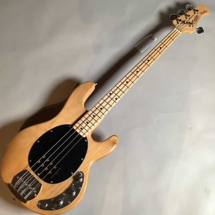 STERLING by MUSICMAN SUB STINGRAY RAY4
パワフル＆抜けるサウンドが魅力。ロックやポップスで大人気。限定カラーモデル