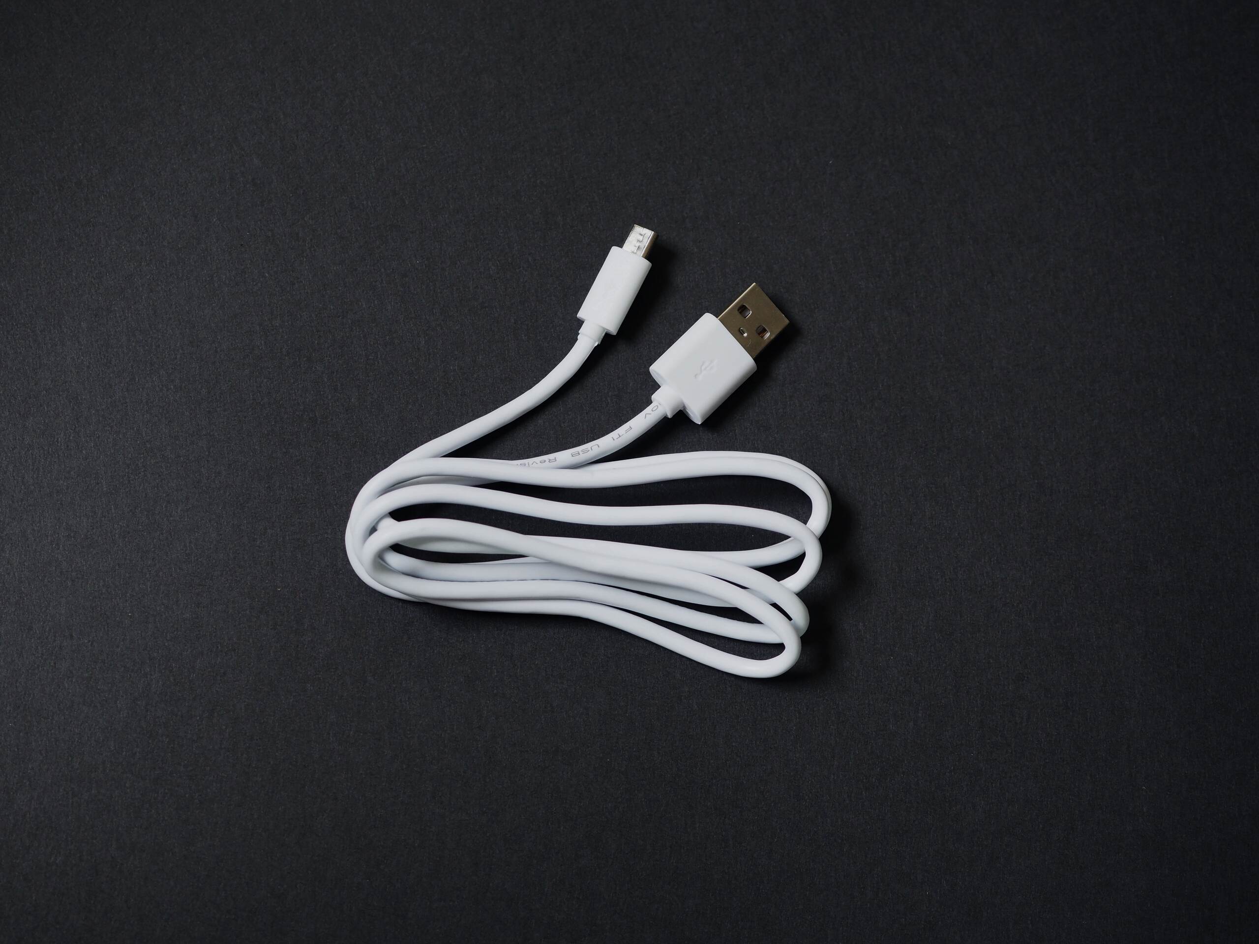 マイクロUSB type-B ケーブル