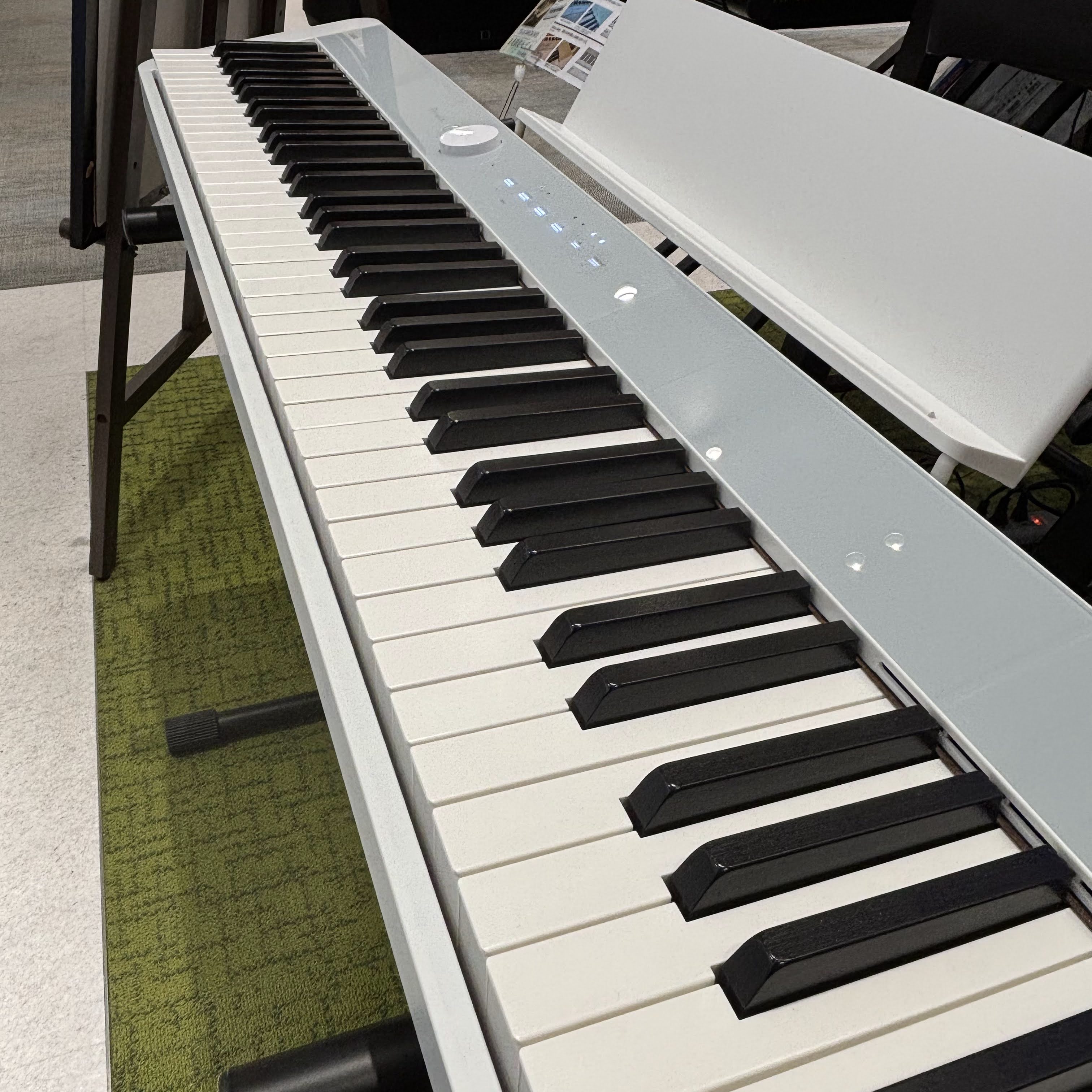 🎹電子ピアノ🎹】新生活にぴっり♫インテリアになじむ、省スペース