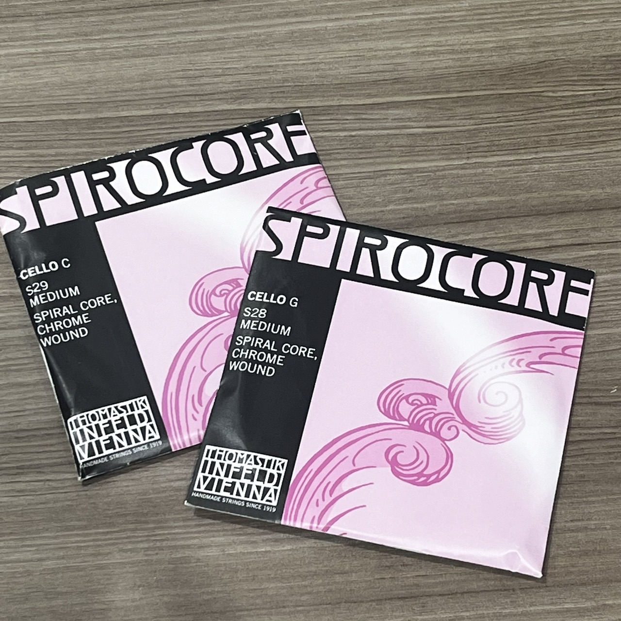 THOMASTIK（トマスティーク）SPIROCORE(スピロコア）Medium