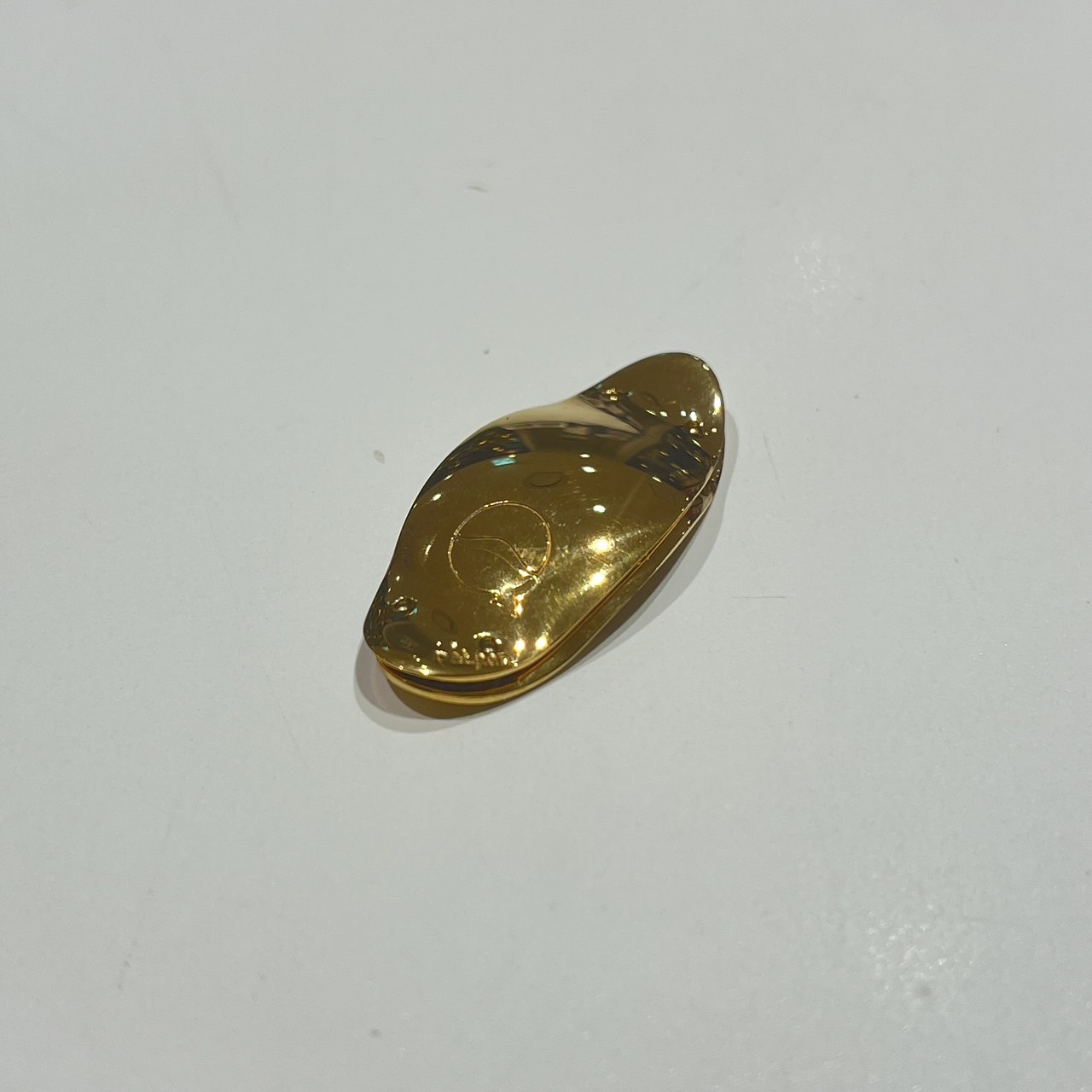 ■サイズ：33mm
■金額：68,000(税込)
【オンラインストア】