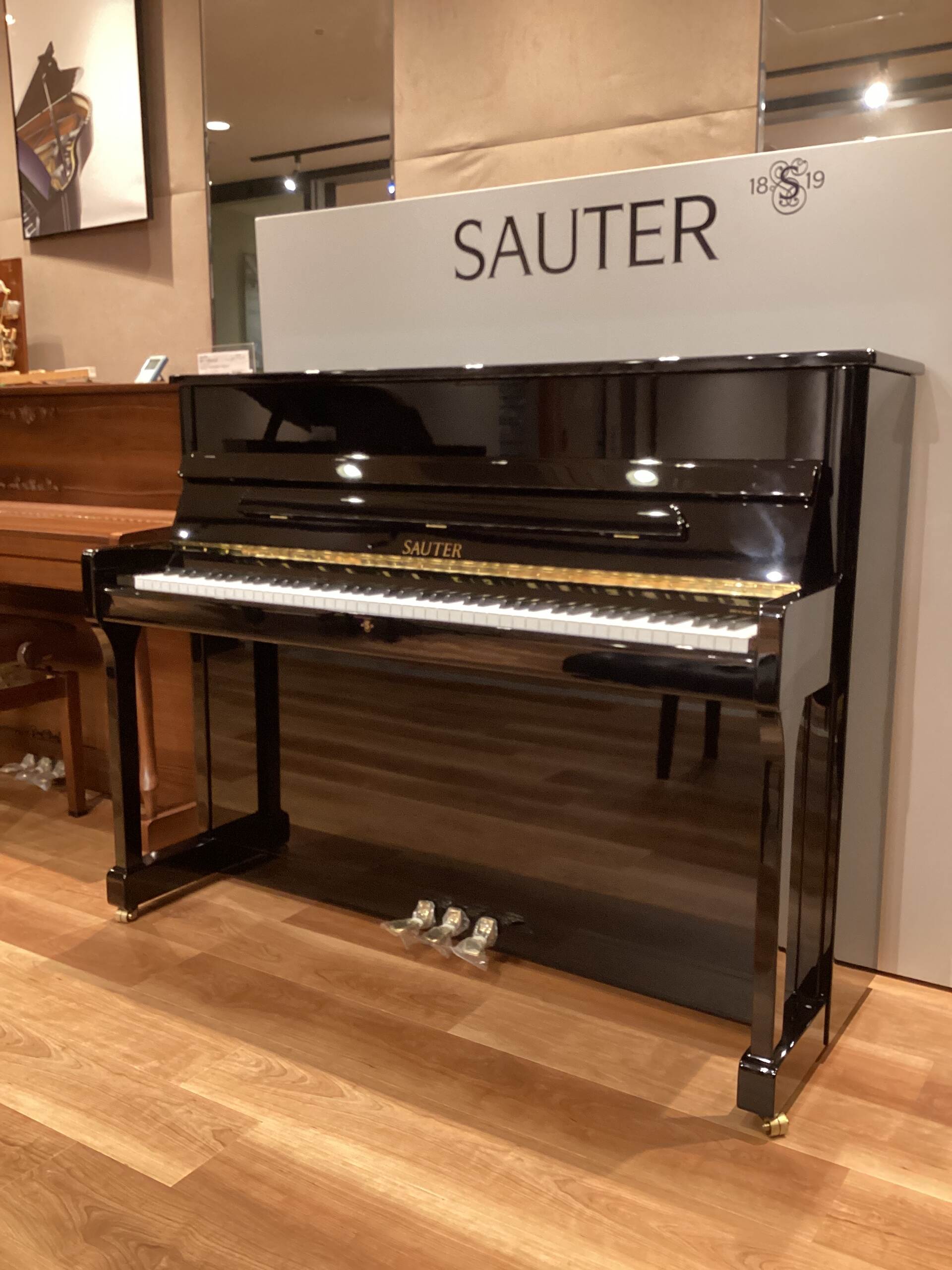 SAUTER　アップライトピアノUP114Premire