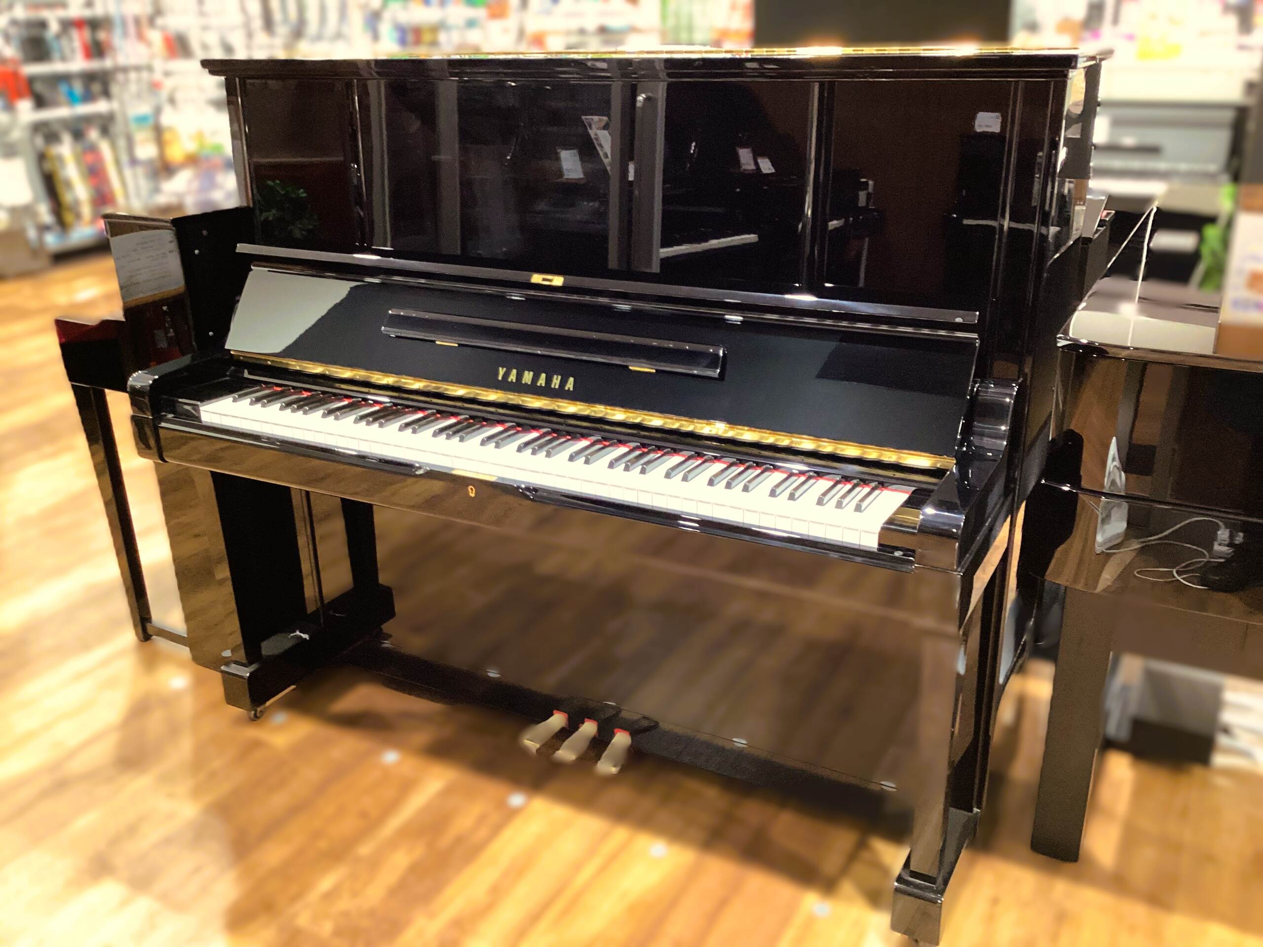 中古アップライトピアノYAMAHA UX3　1985年製