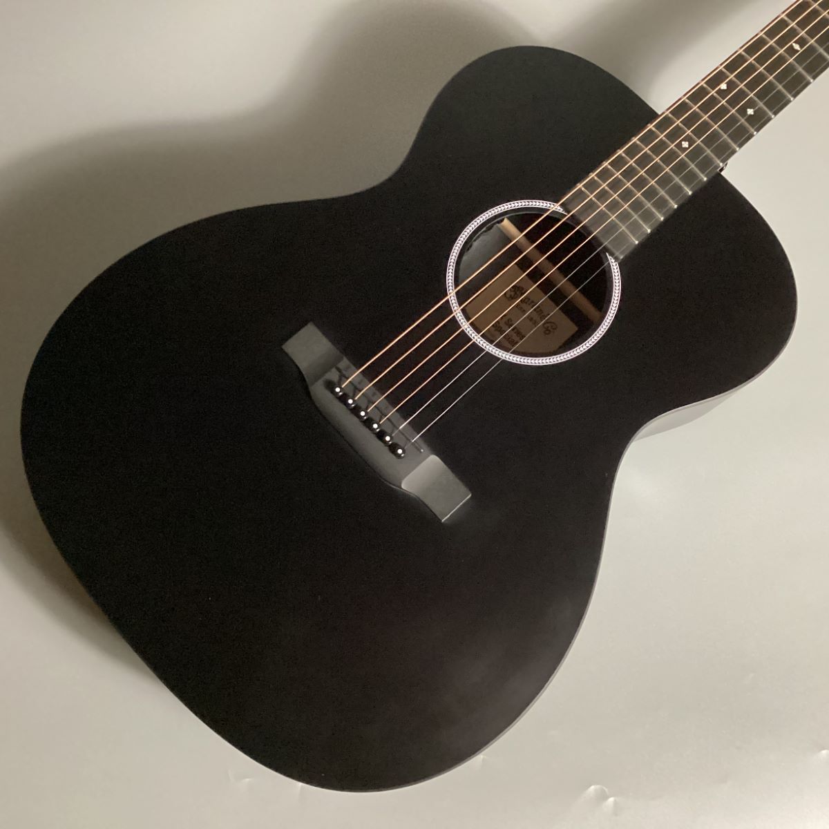 限定モデル】Martinの黒いギターが2本入荷しました ｜ ららぽーと門真