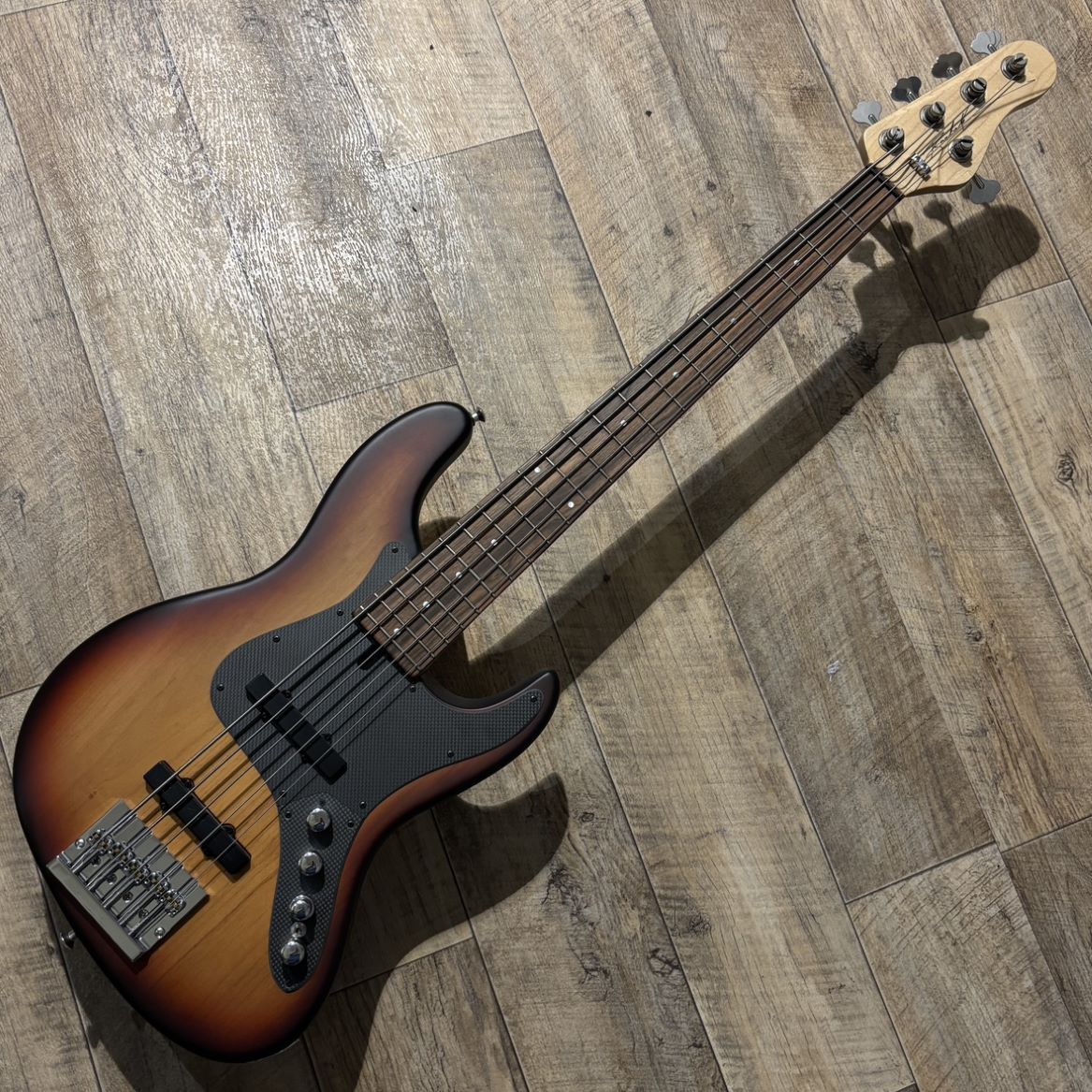 BRUBAKER GUITARS/エレキベース/新品JXB-USA-5 / Sunburst