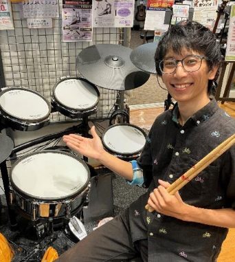 ローランド ドラムインストラクター須藤 拓也
