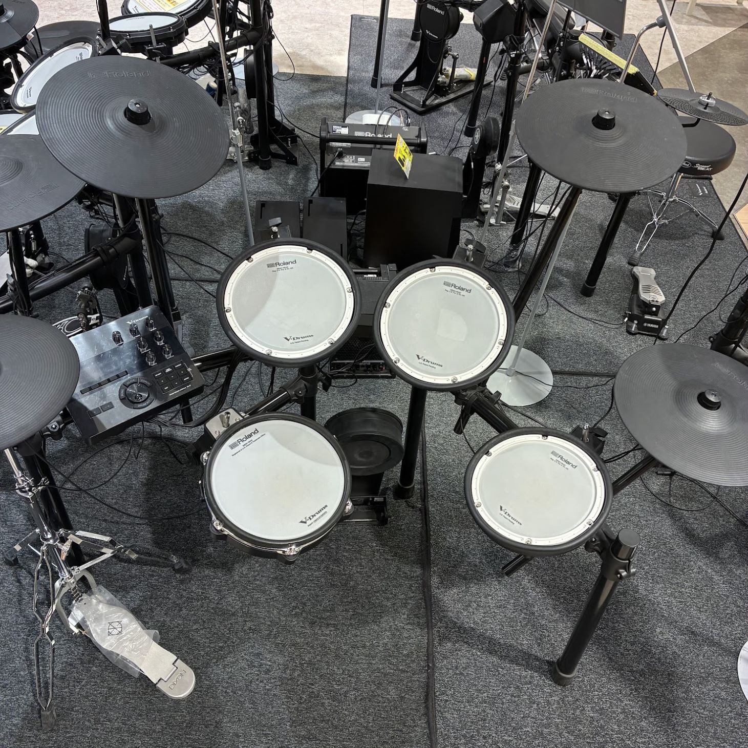 Roland 【展示品特価】TD-27SC-S 電子ドラム セットV-Drum Kit TD27SCS ローランド 【 モザイクモール港北店 】
￥ 244,530 税込
