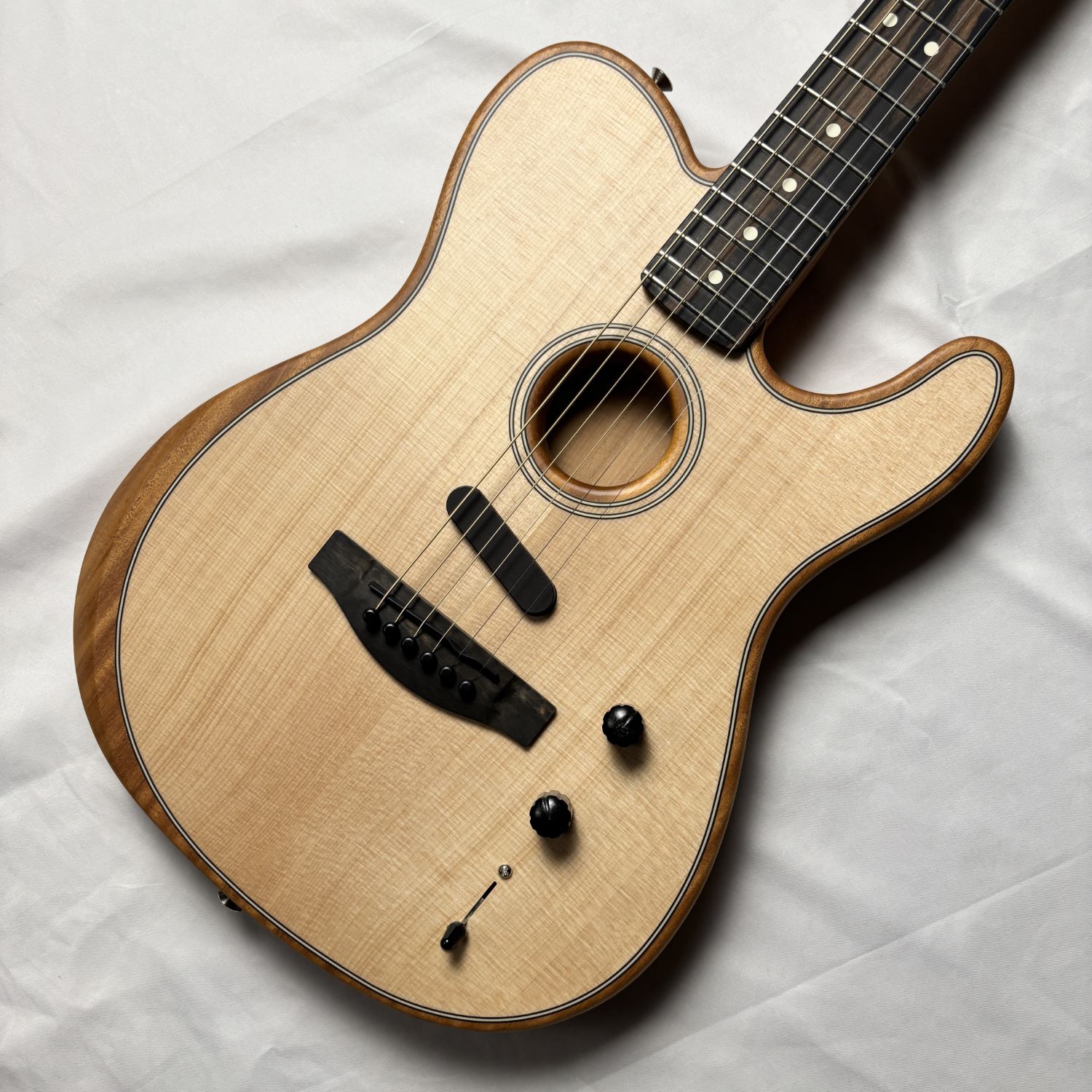 Fender ACOUSTASONIC TELE エレアコギター【現品限りクリアランスセール！】 フェンダー 【 横須賀店 】
￥ 278,000 税込