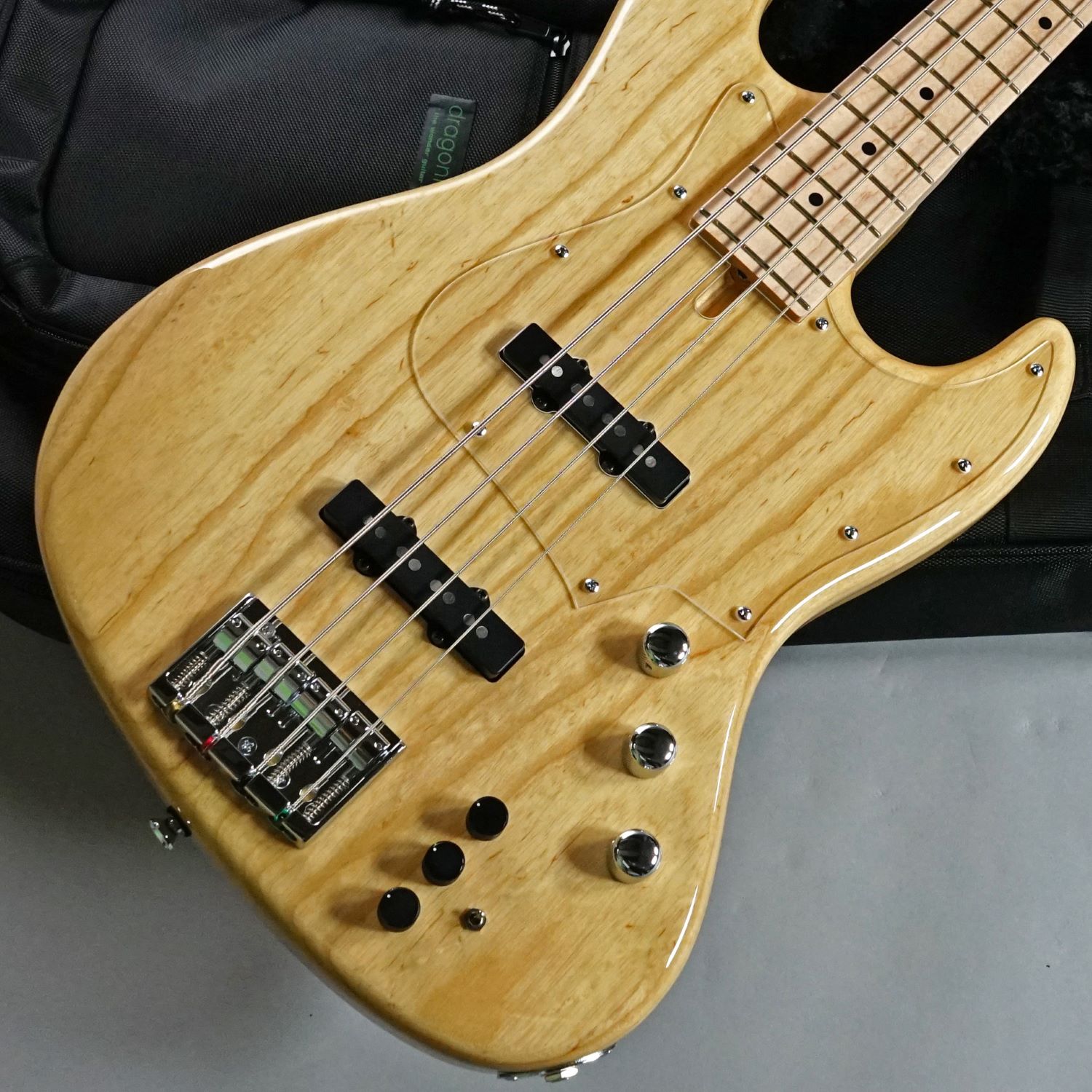 dragonfly CL-DJB4 ASH/MAP 重量3.92Kg 現物写真 ドラゴンフライ 【 ミーナ町田店 】
￥ 298,000 税込
