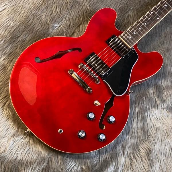 エレキギターEpiphone ES-335 