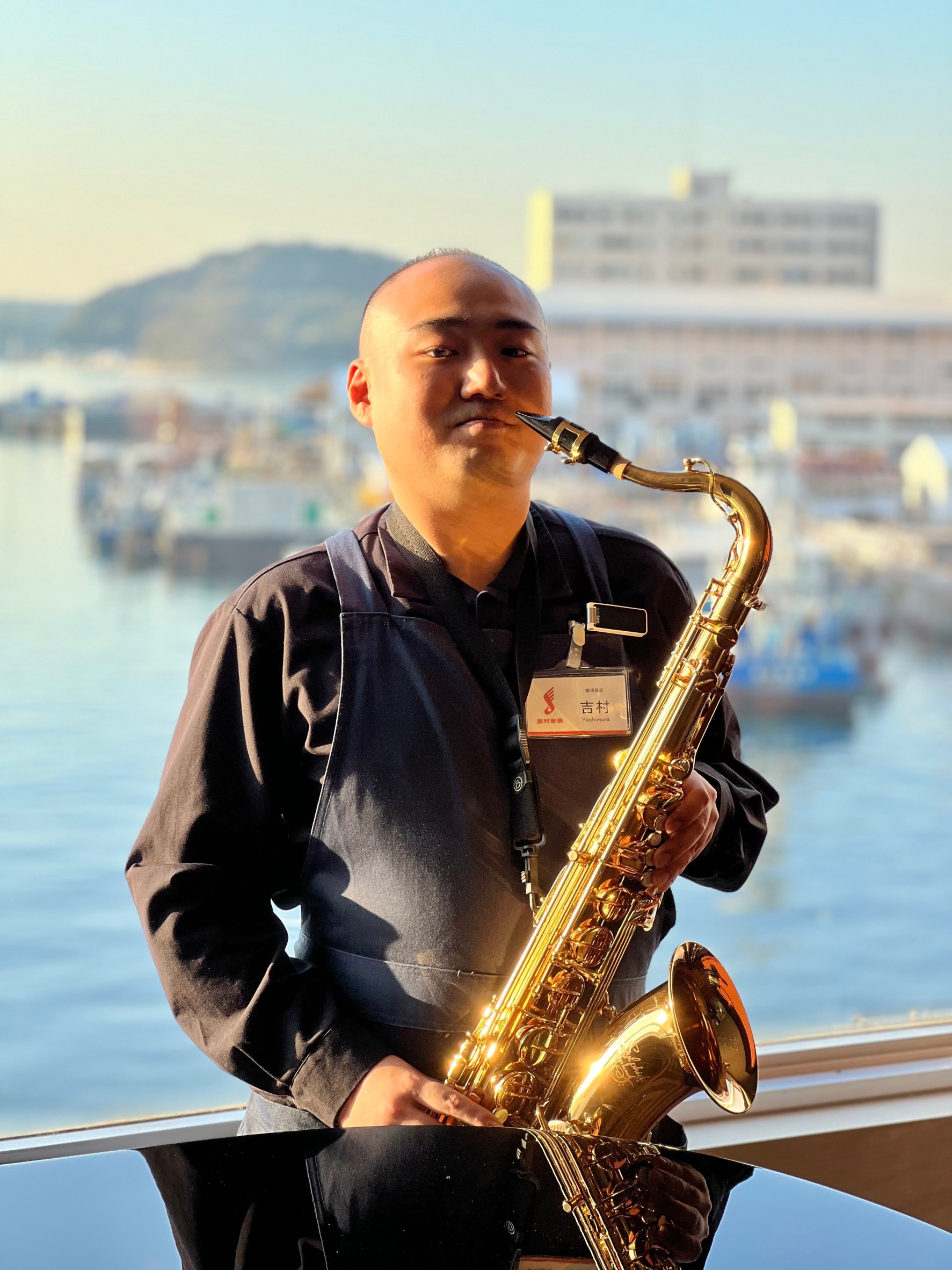 ジャズと吹奏楽を愛する男。
中学時代はエレキベース、高校時代は吹奏楽部でコントラバス(吹奏楽コンクールでパーカッション経験あり)、大学から現在まで一般吹奏楽団でサックスを吹いています！
私の地元横須賀で吹奏楽を楽しむ全ての方々を全力でサポート致します！
お困りの際はいつでも、何でもご相談ください！