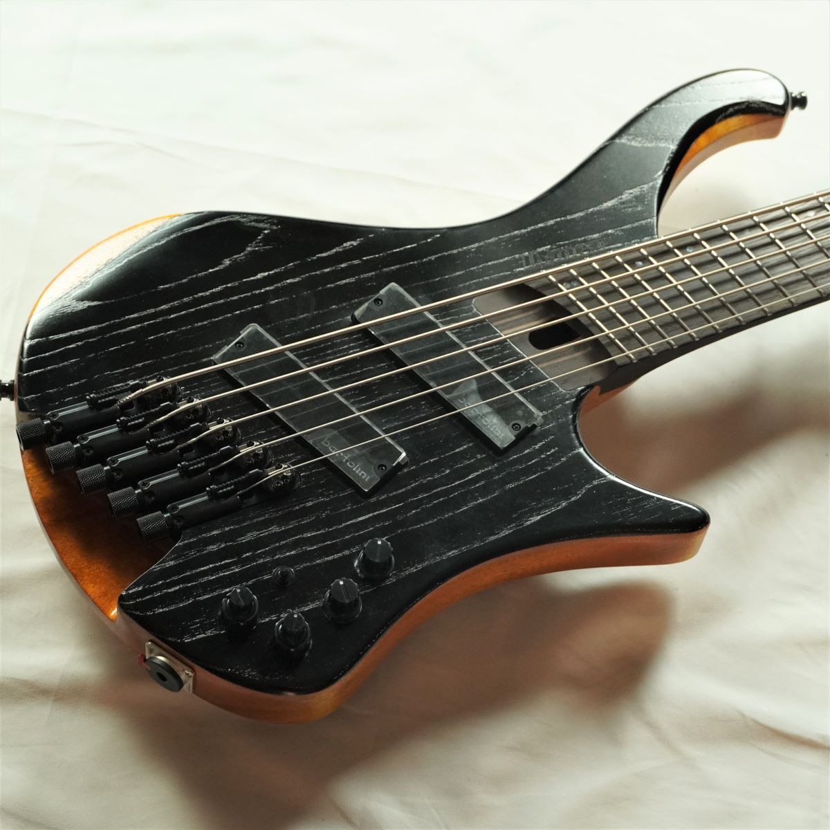 Ibanez EHB1135MS SKL
通常売価￥153,450(税込)