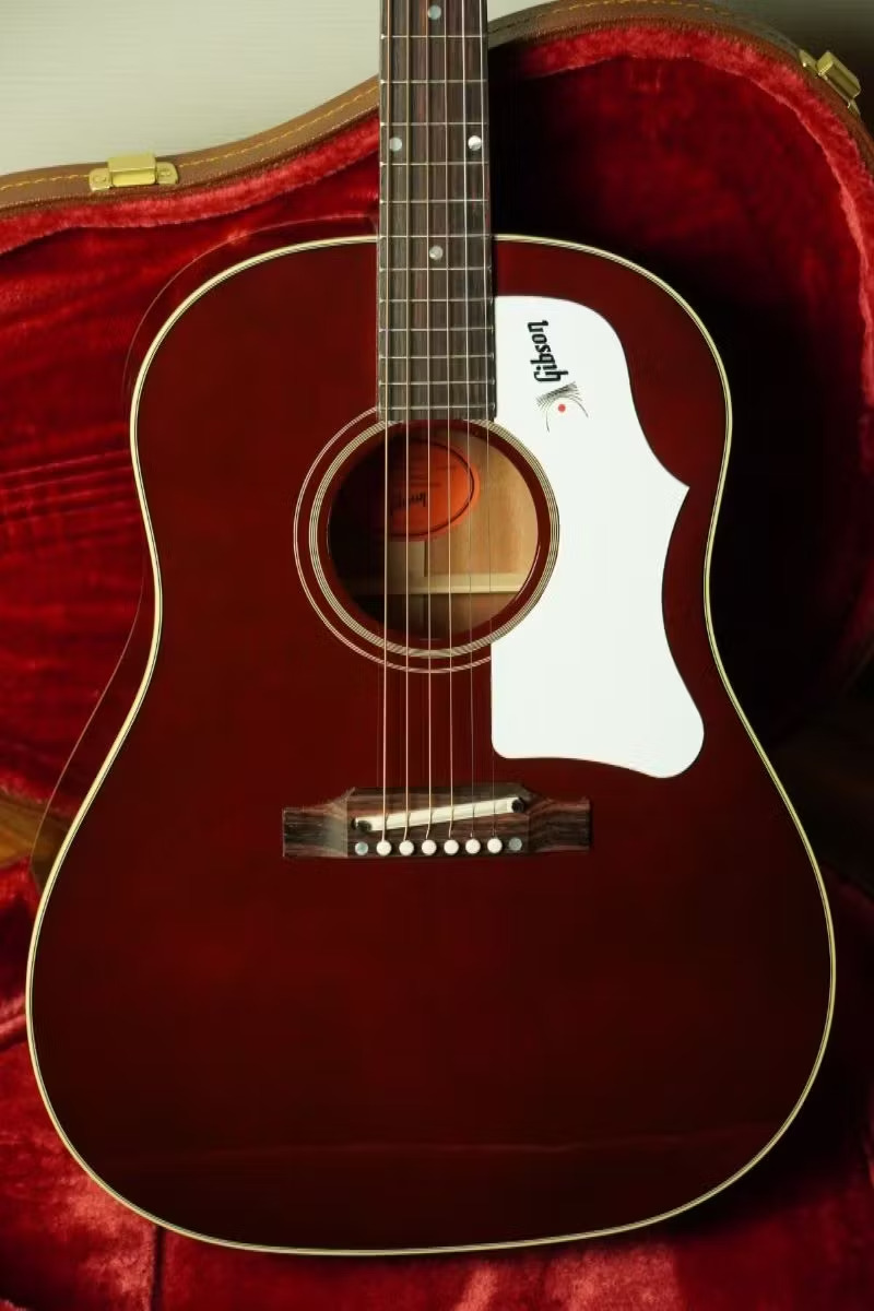 Gibson 60s J-45 Original/Wine Red
通常売価￥396,000(税込)
→￥336,600(税込)