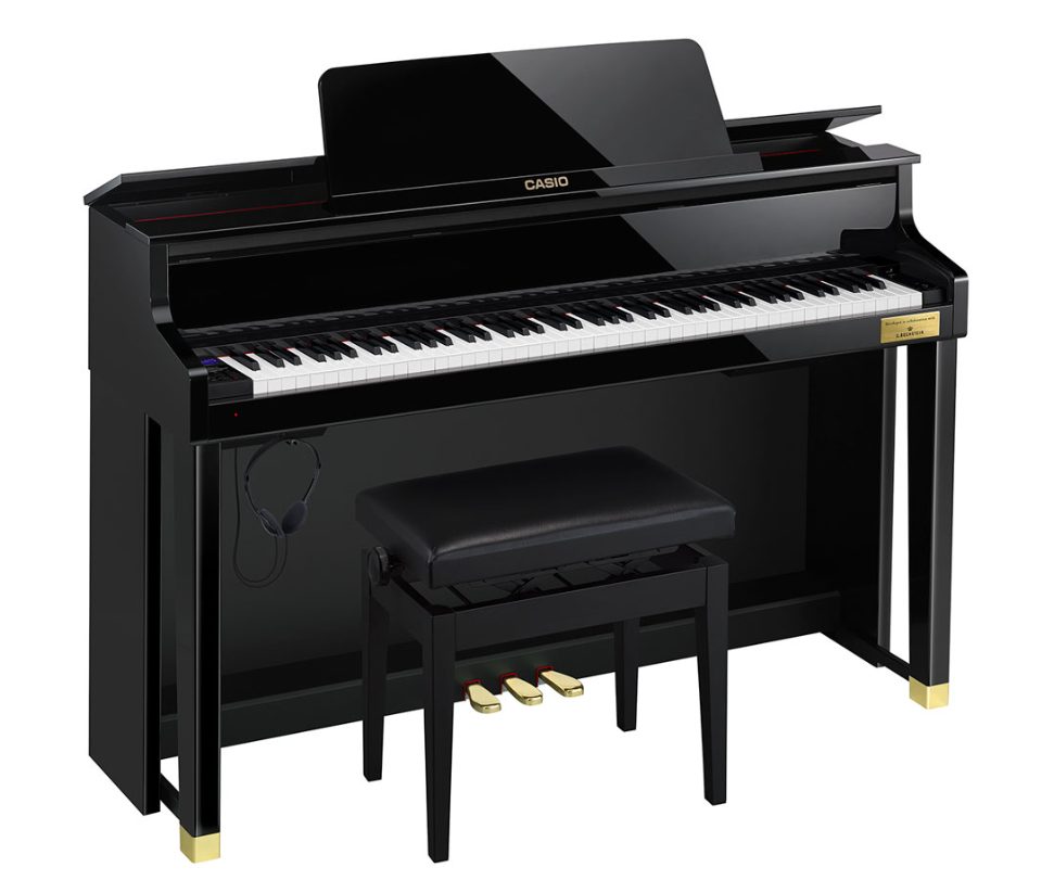 GP-1000 （黒塗り鏡面仕上げ）

カシオ×島村楽器コラボレレーションモデル。
リストやドビュッシーも愛用した世界三大ピアノのひとつ「C.ベヒシュタイン」社共同開発の鍵盤・音を搭載。
グランドピアノと同機構の木製鍵盤を持つGP-510をベースに楽器専門店としてのノウハウやお客様のご要望にお応えした機能を投入。

...￥495,000(税込)