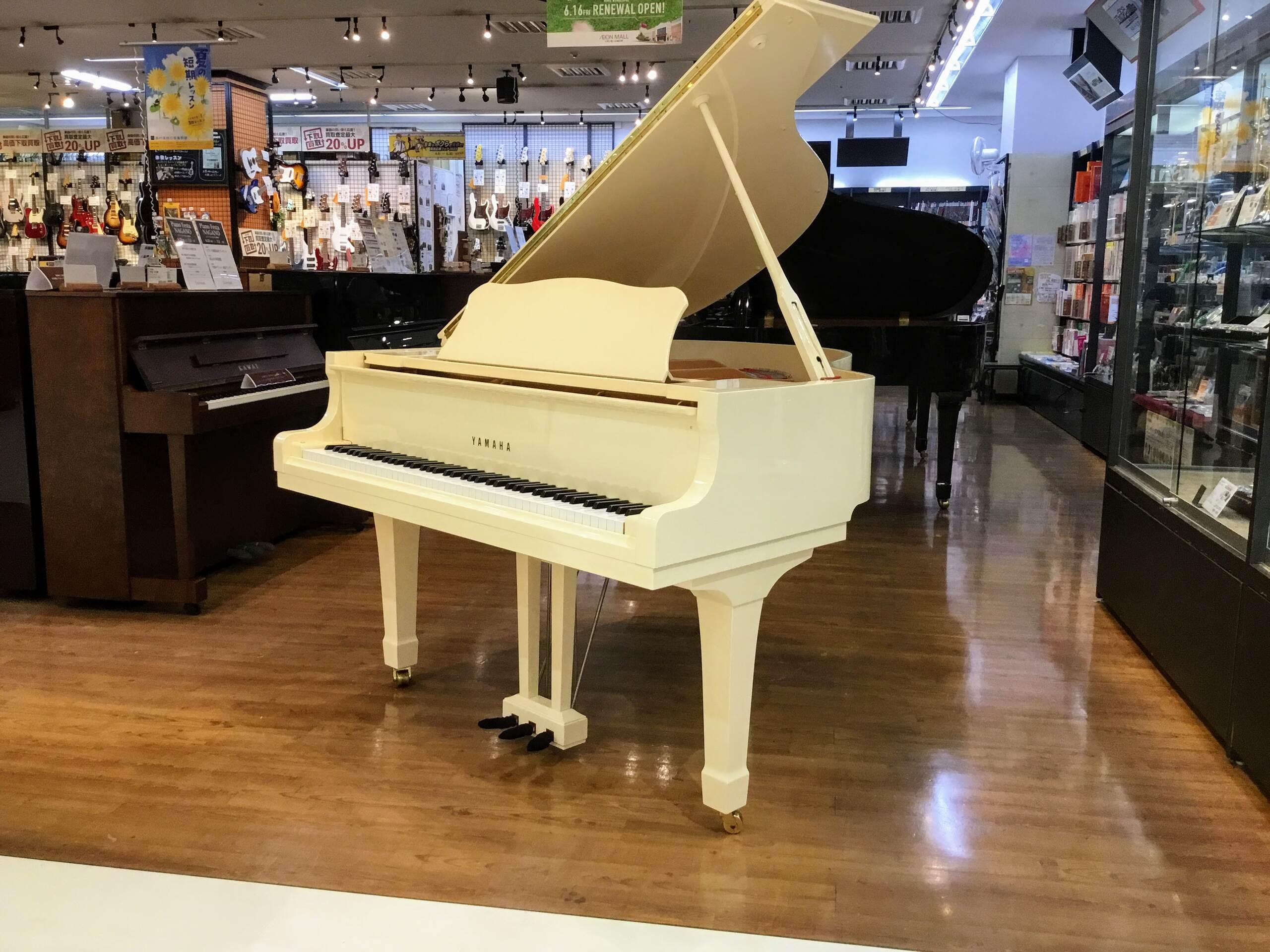 ヤマハ中古グランドピアノC1L