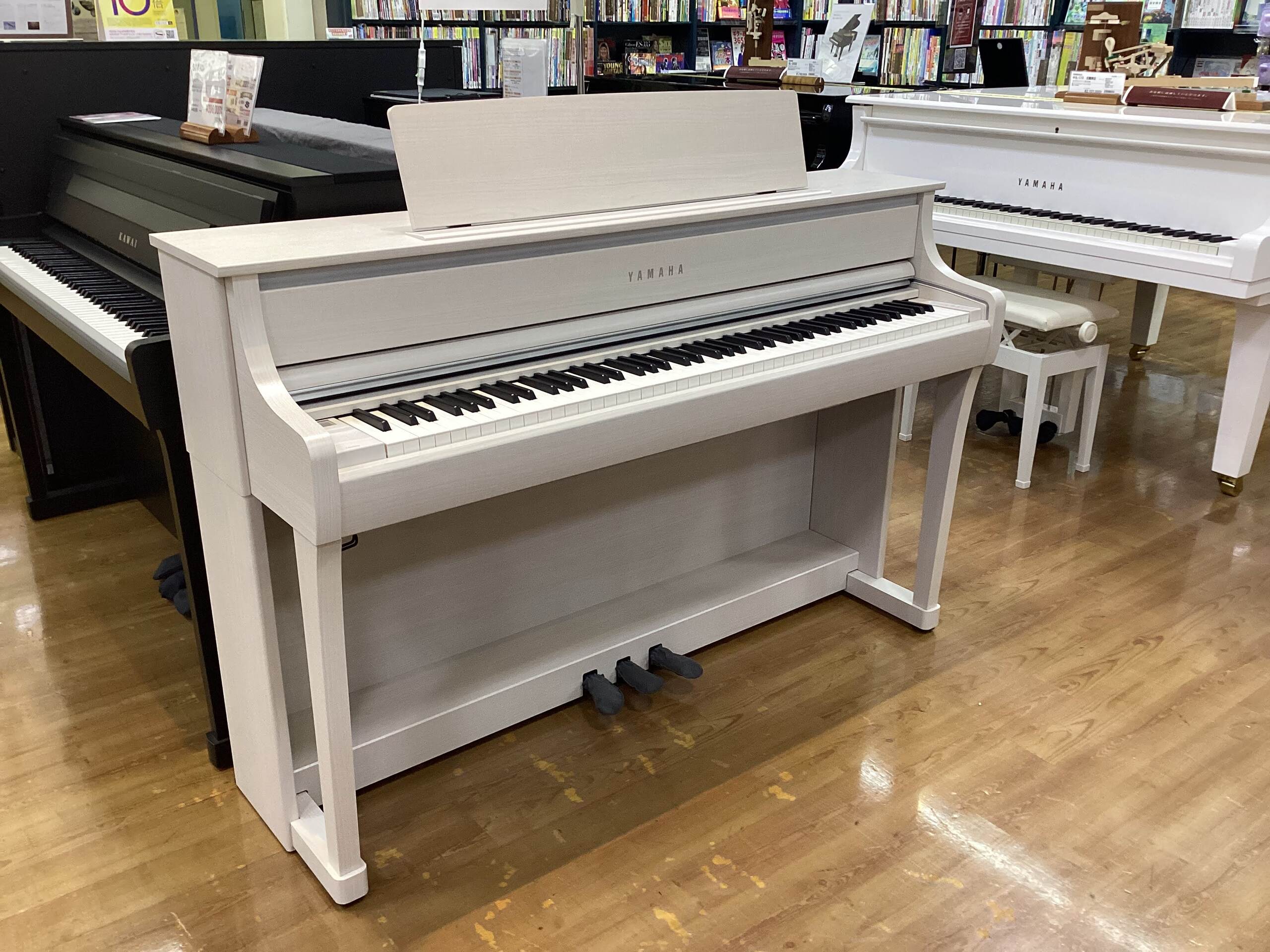 ■ヤマハ　CLP875
・カラー：ホワイトバーチ
・￥346,500