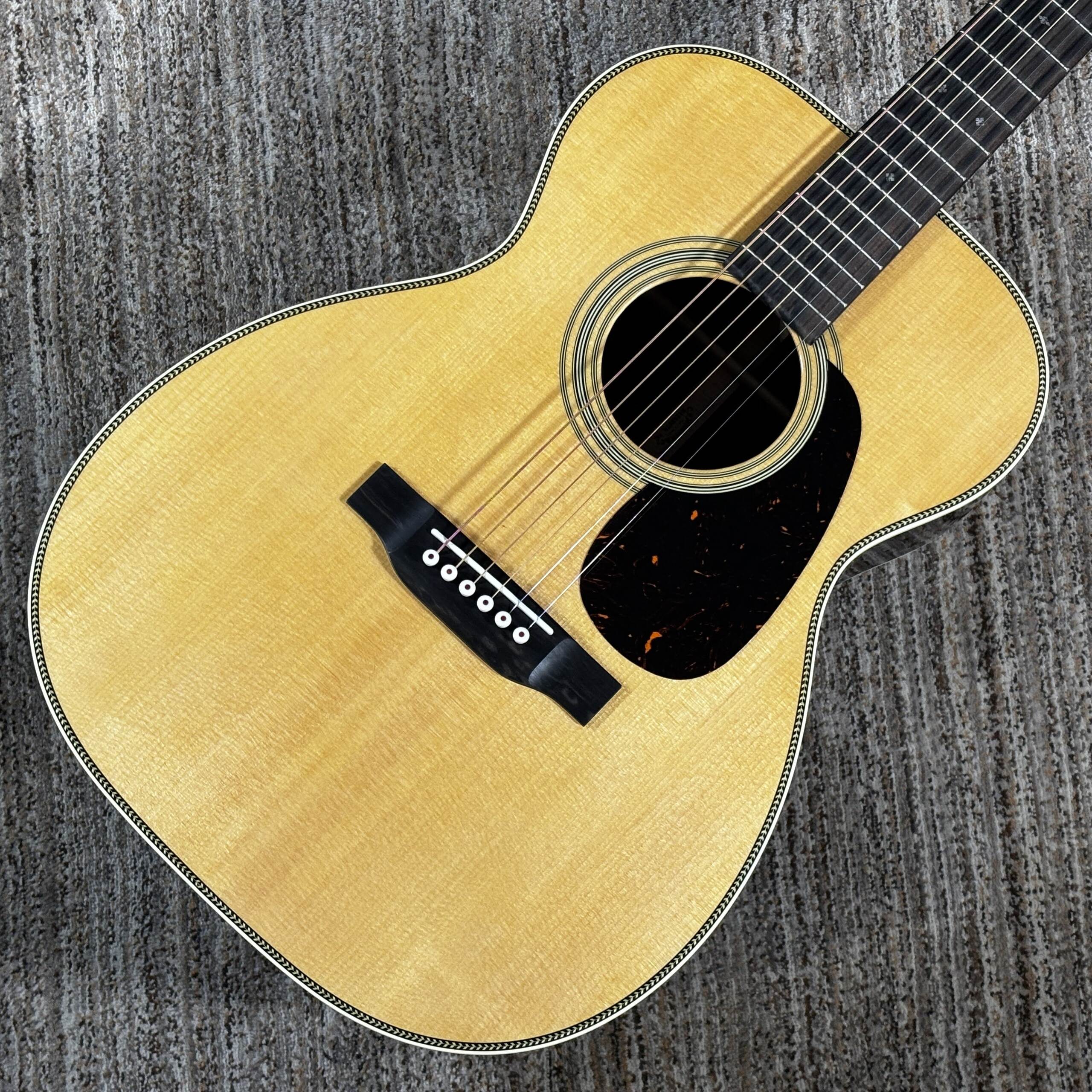 中古　Martin中古　00-28