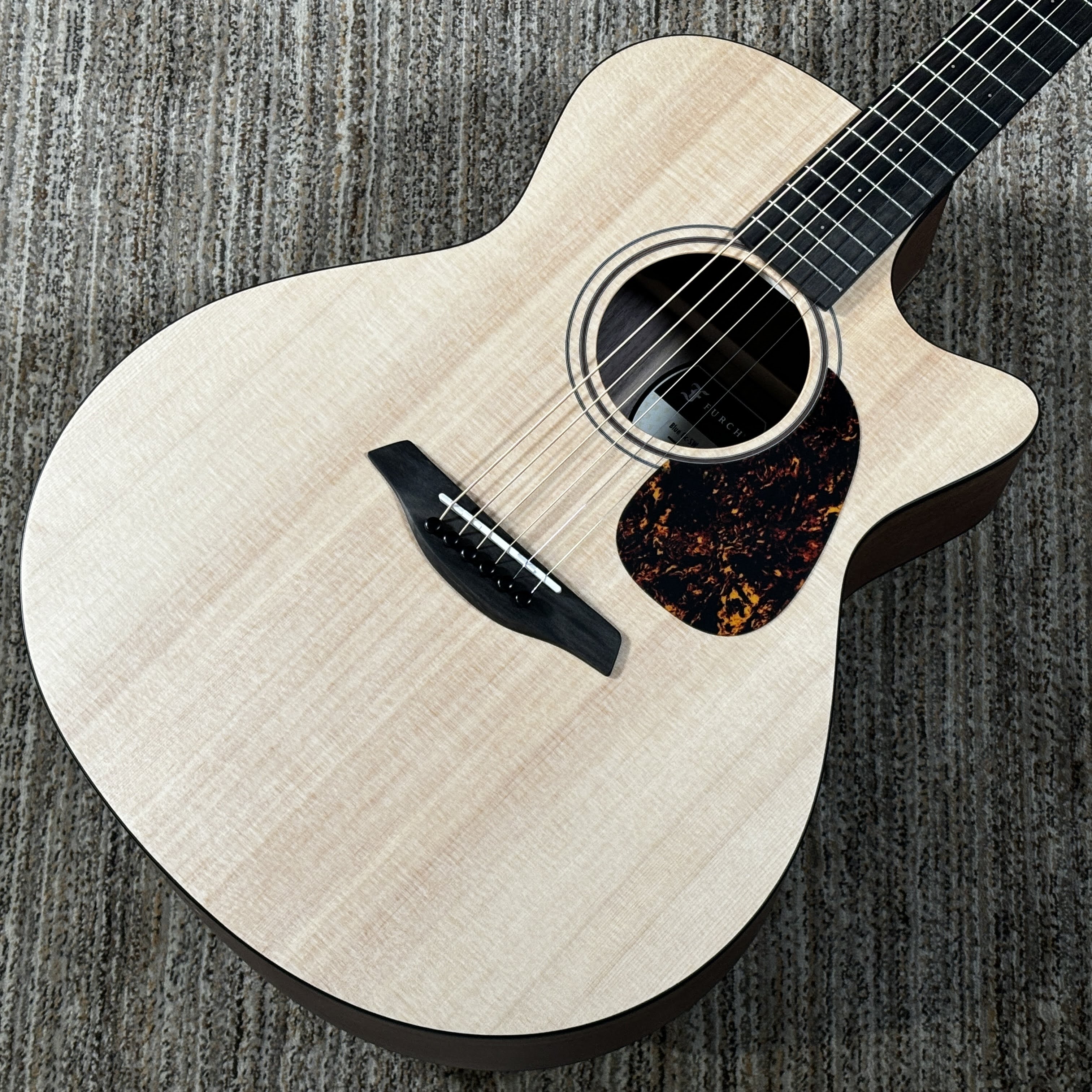 お知らせ】Furch（フォルヒ）ギターが4月より価格改定！憧れの一本を手