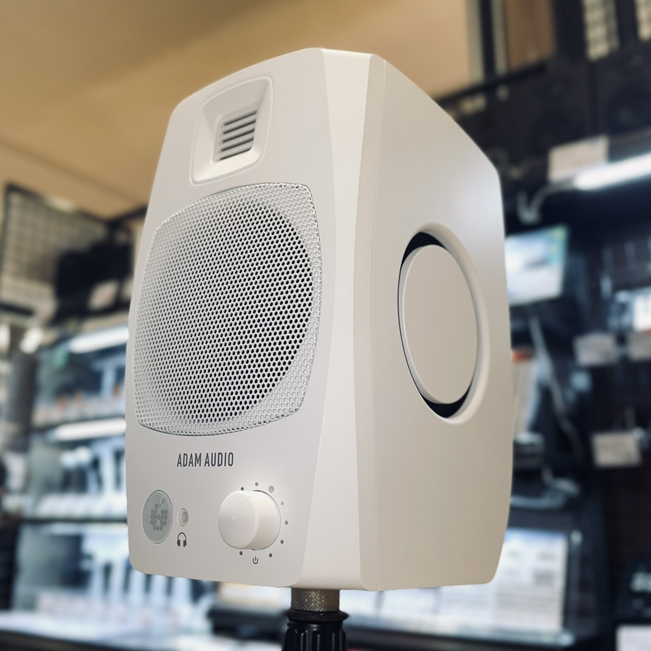 ADAM AUDIOD3V