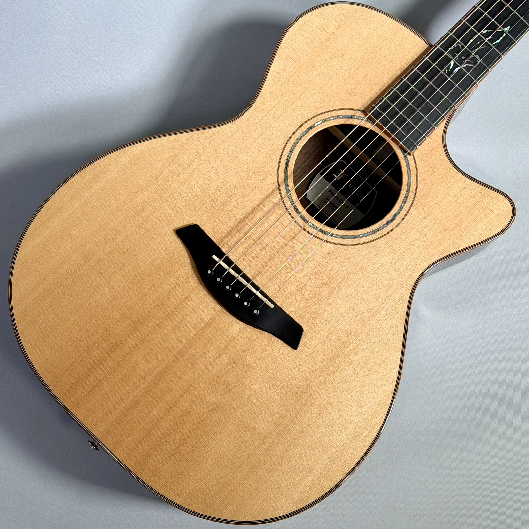 Furch(フォルヒ)中古入荷情報】Rainbow OMc-SR ｜ 洛北阪急スクエア店