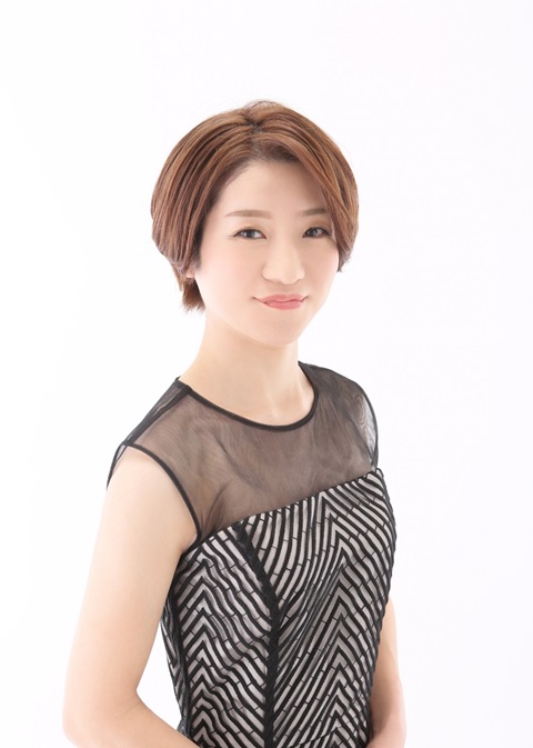 ヤマハ　クラビノーバデモンストレーター伊藤　ななみ