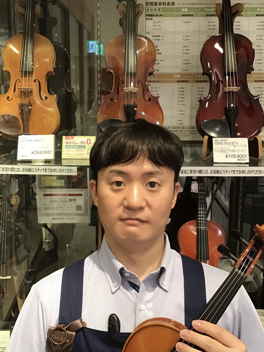 弦楽器担当黒住 享平（くろすみ きょうへい）